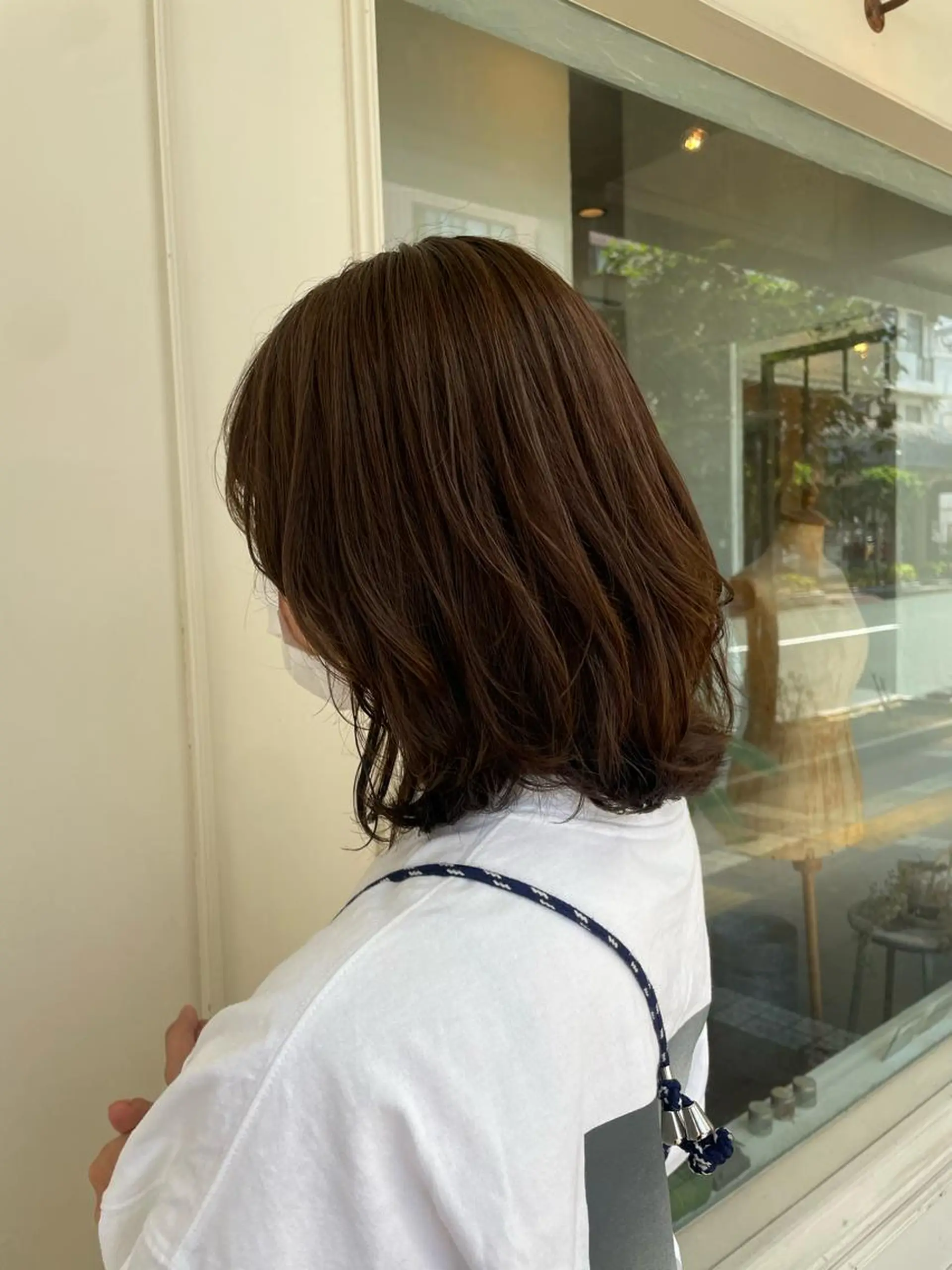 ミディアム Babylone 飯尾 香音のヘアスタイル