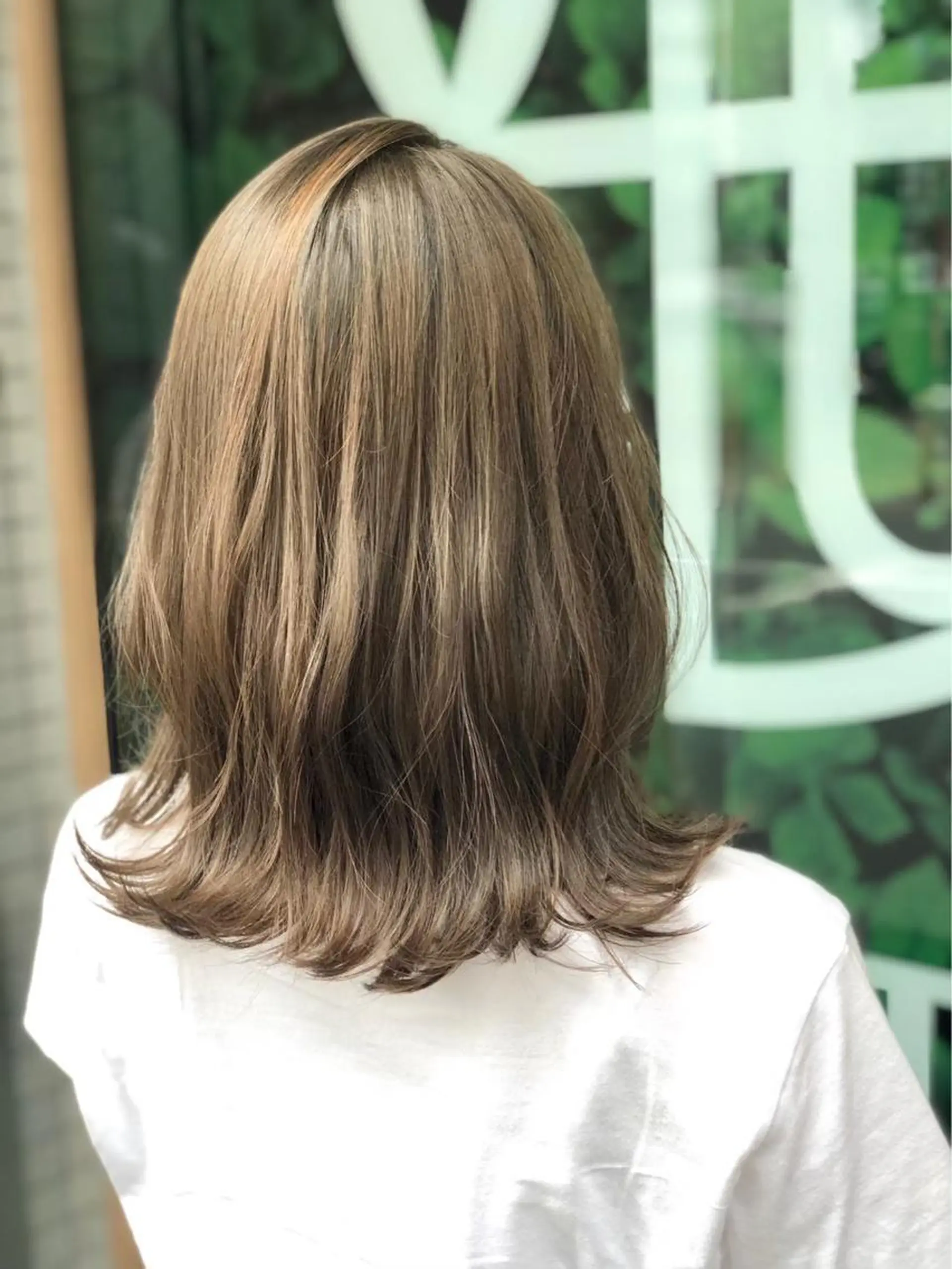 ミディアム ヘアカラー トリートメント 髪質改善×潤艶カラー ⭐️岡田崇彰のヘアスタイル