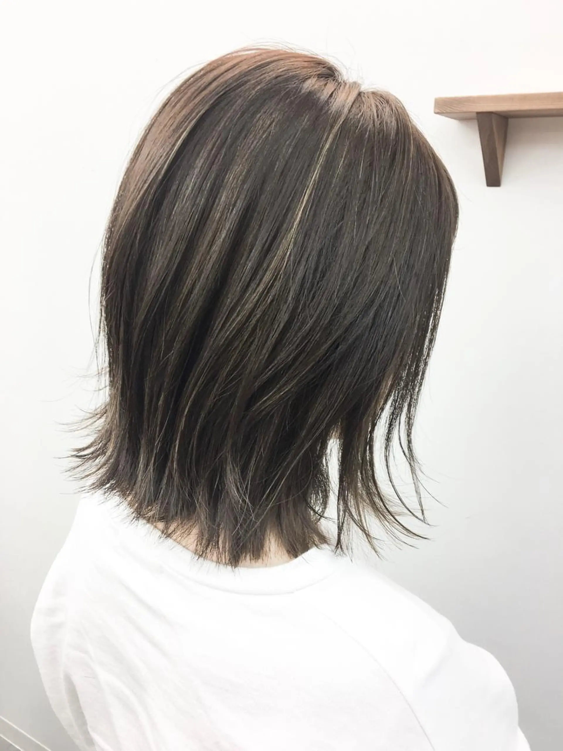 ショート カラー ヘアアレンジ 透明感カラー グレージュ ハイライトカラー ボブ ハイライト 中田 敏明のヘアスタイル