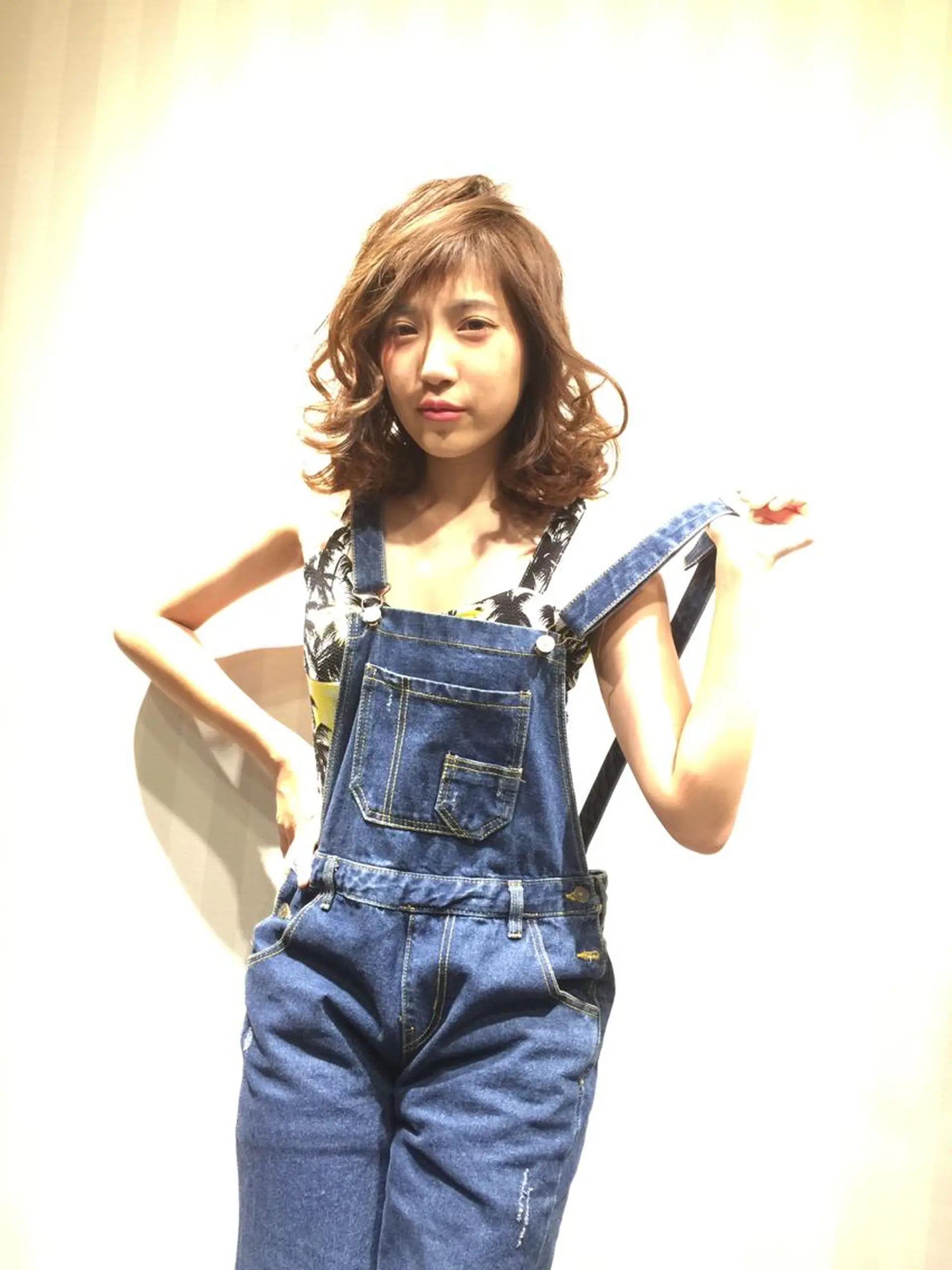 ミディアム カラー ハットリ ユウイチのヘアスタイル