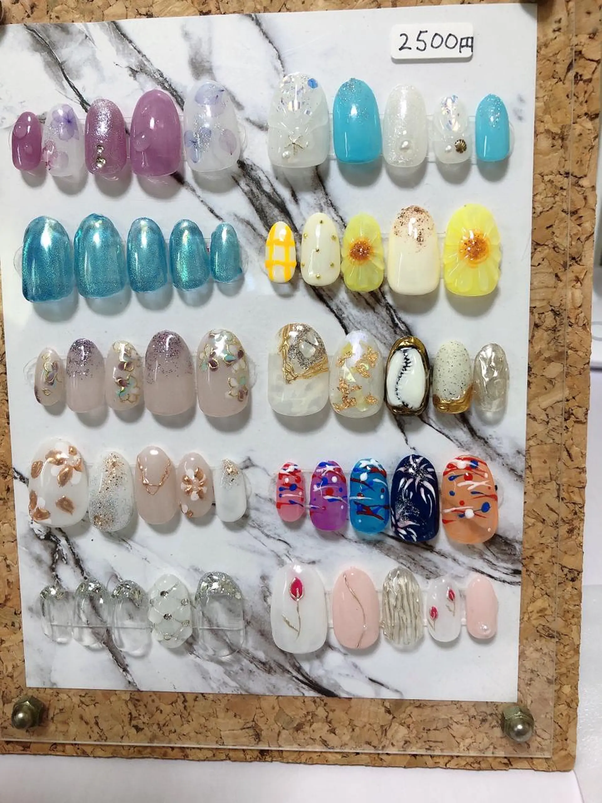 ネイル ハンドネイル MIMINENE NAILのネイルデザイン