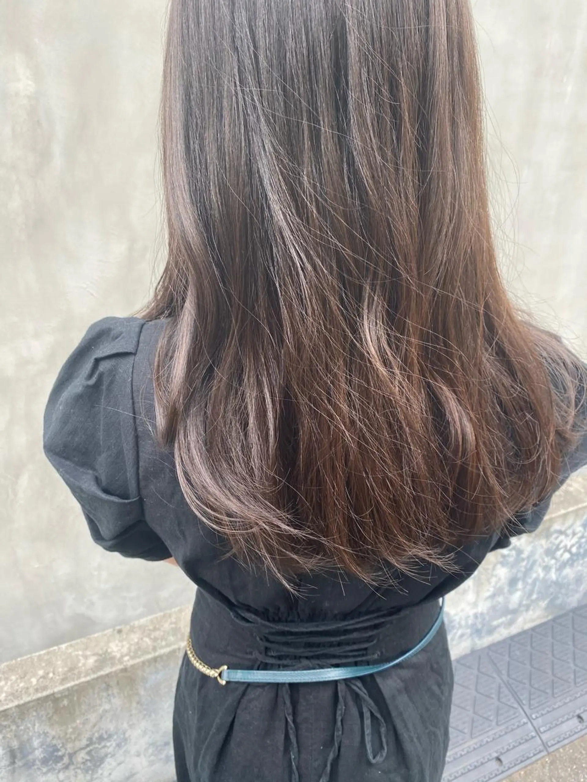 セミロング カラー パーマ ヘアアレンジ メンズ キッズ ネイル マツエク・マツパ 透明感カラー グレージュ インナーカラー/ KANAのヘアスタイル