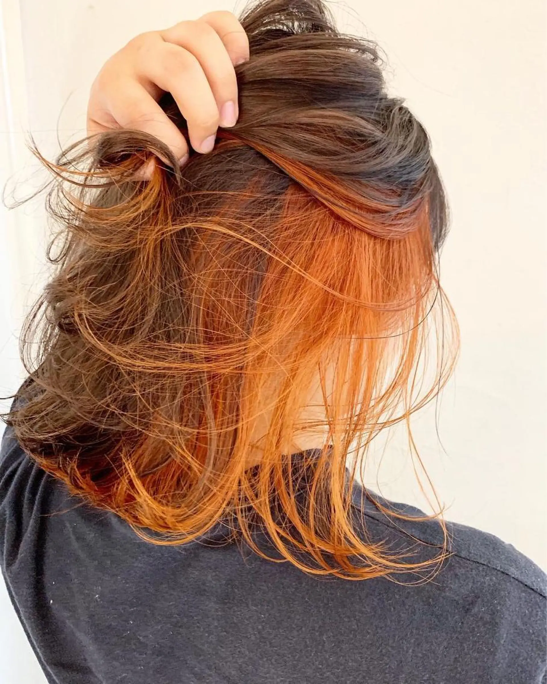ミディアム 切りっぱなしボブ ボブ 斜めバング 伸ばしかけ レイヤーカット カット ヘアカラー トリートメント レイヤーカット 川田くるみのヘアスタイル