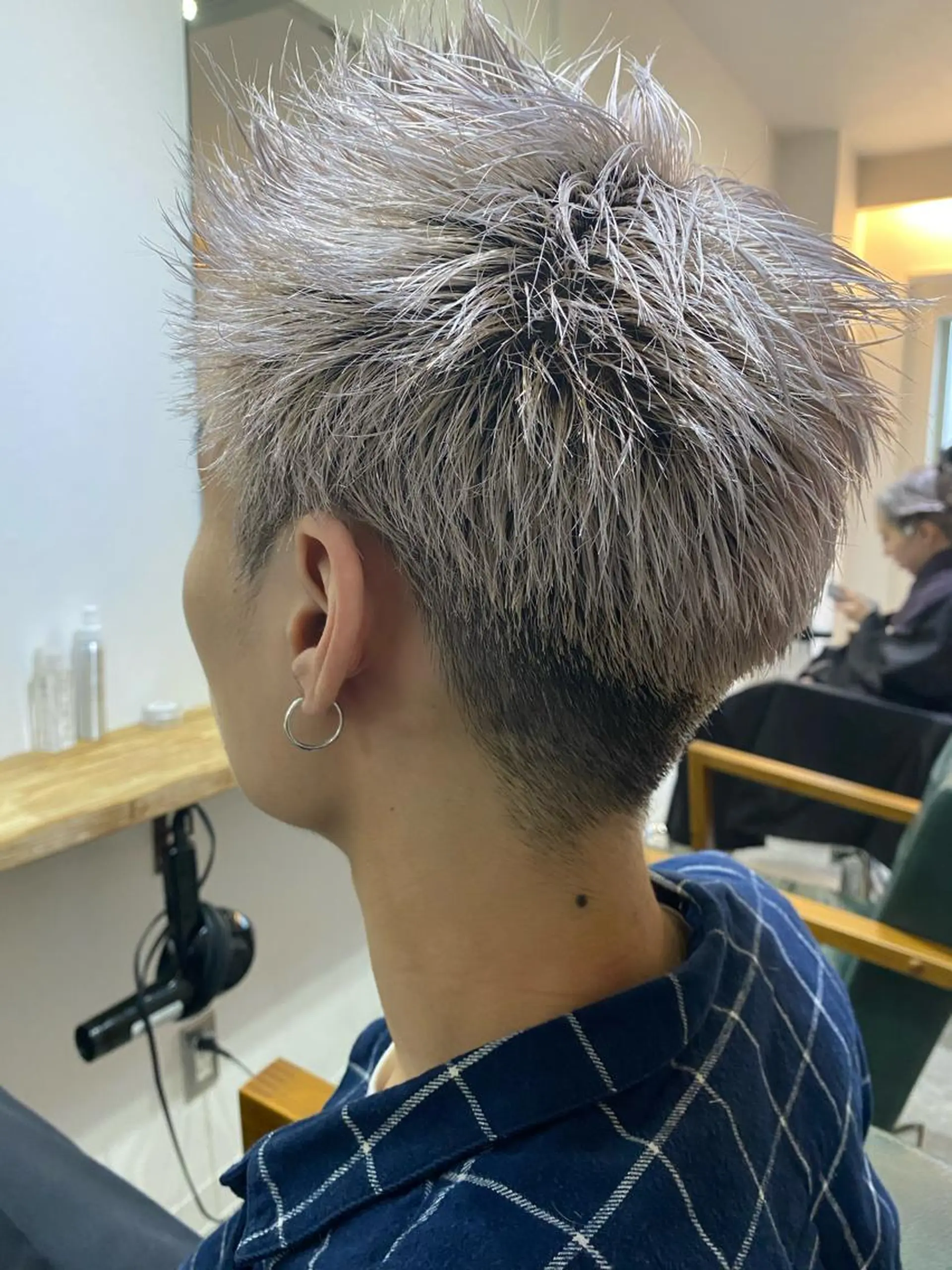 ショート カラー メンズ ベージュカラー ホワイトベージュ 森貴裕/ベージュ/ パーマ/オリーブのヘアスタイル