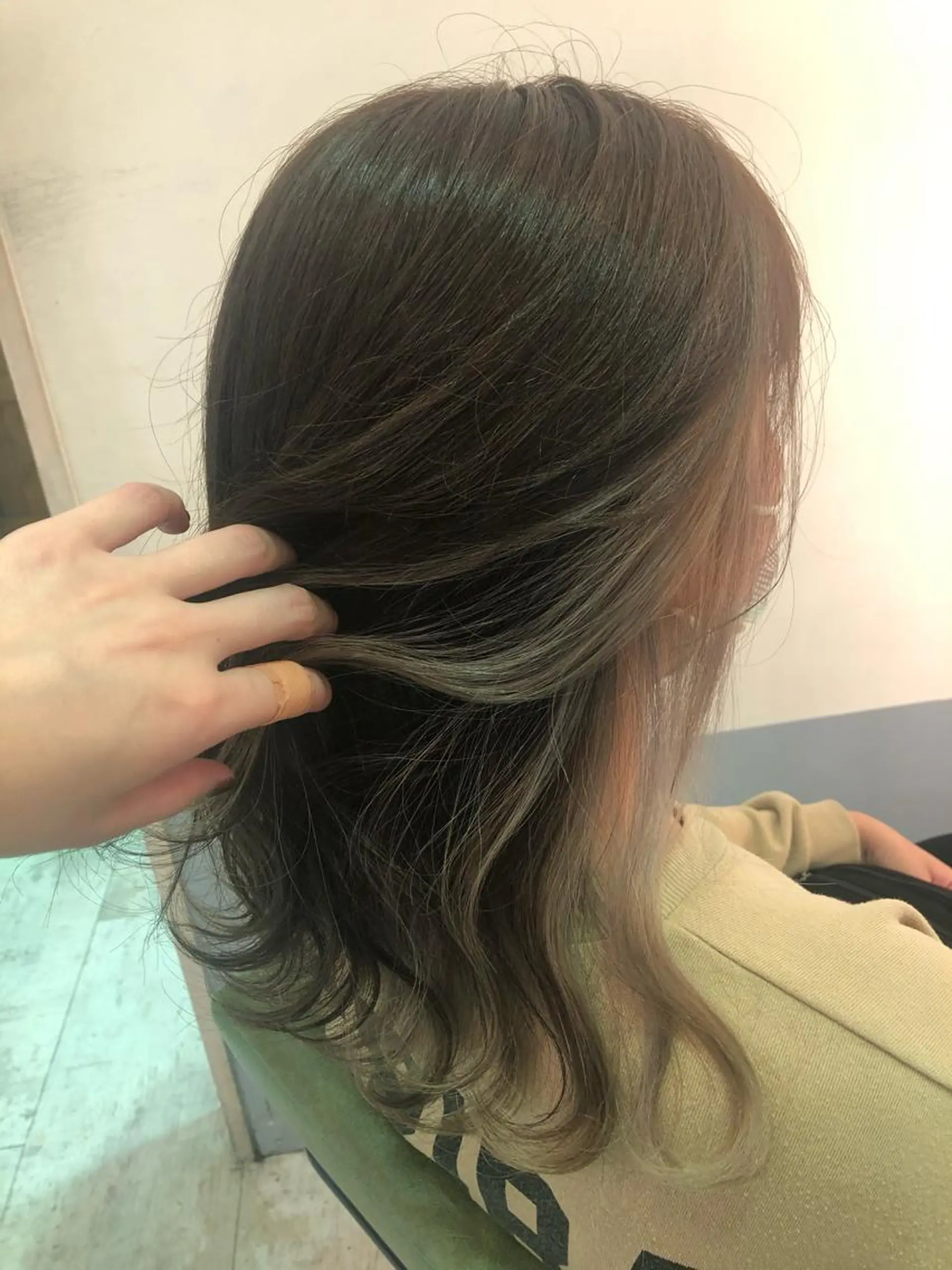 セミロング 💐宮坂 歩💐のヘアスタイル