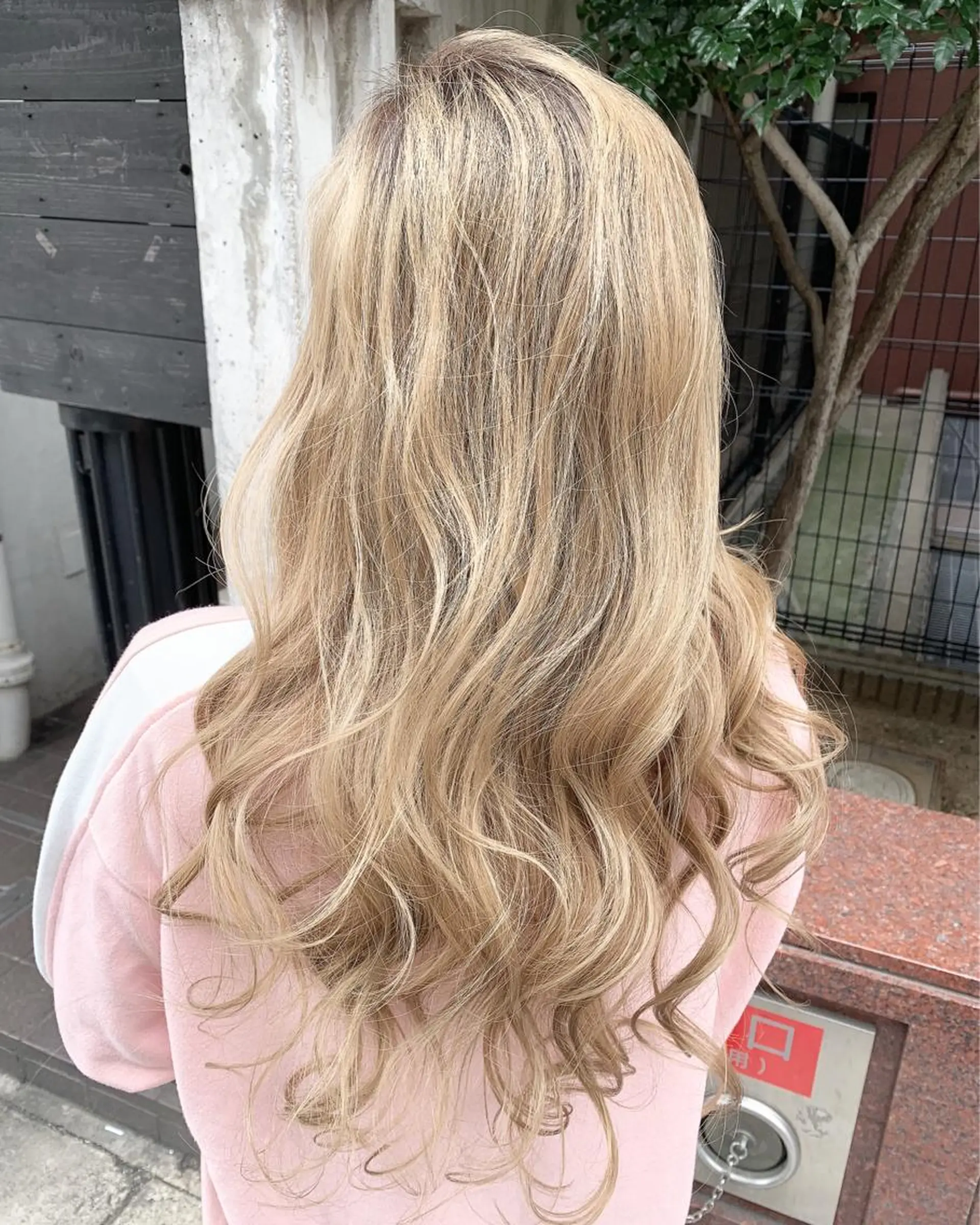 セミロング カラー にしき さんのヘアスタイル