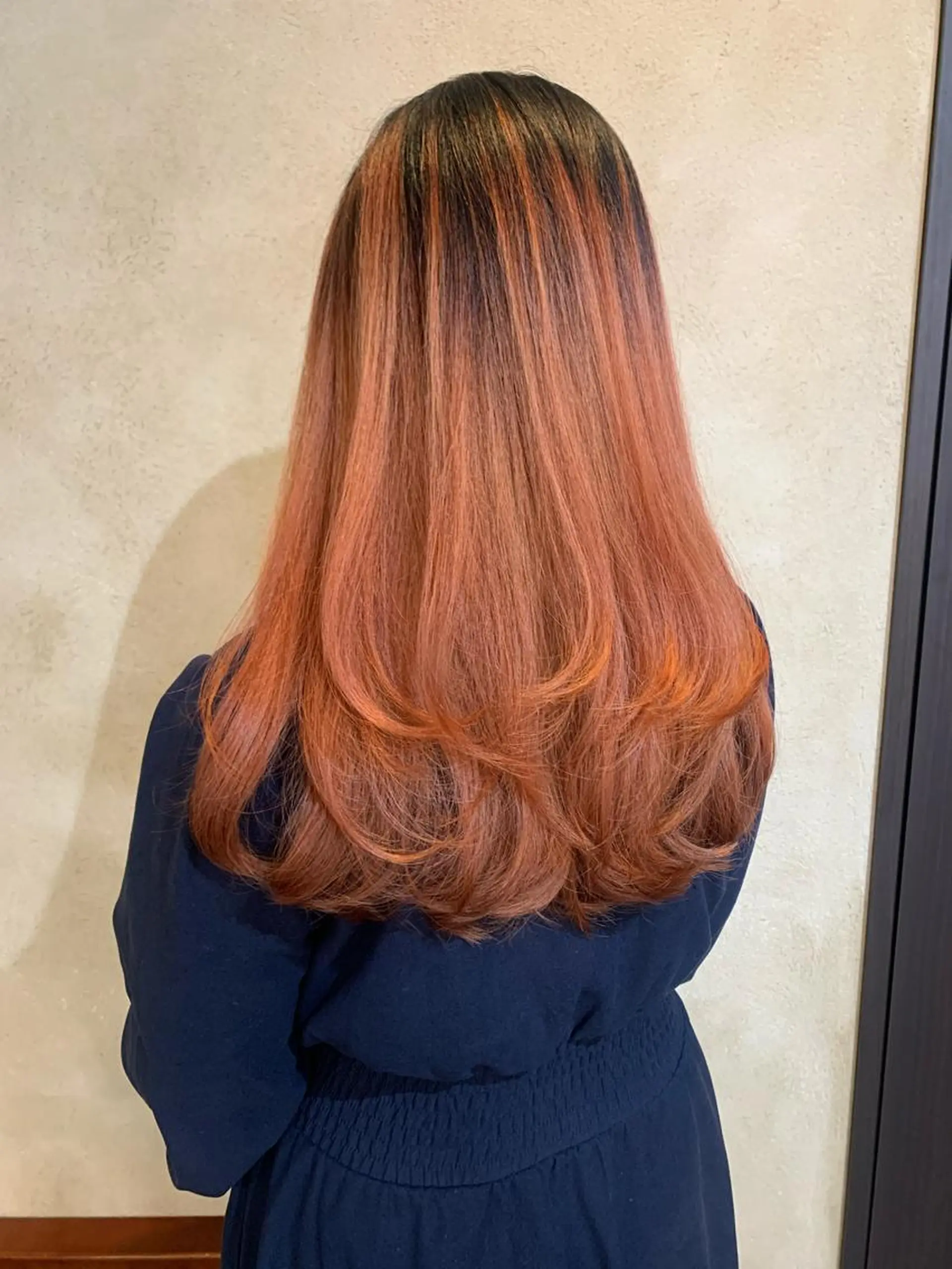 ロング カラー 平 ちひろのヘアスタイル