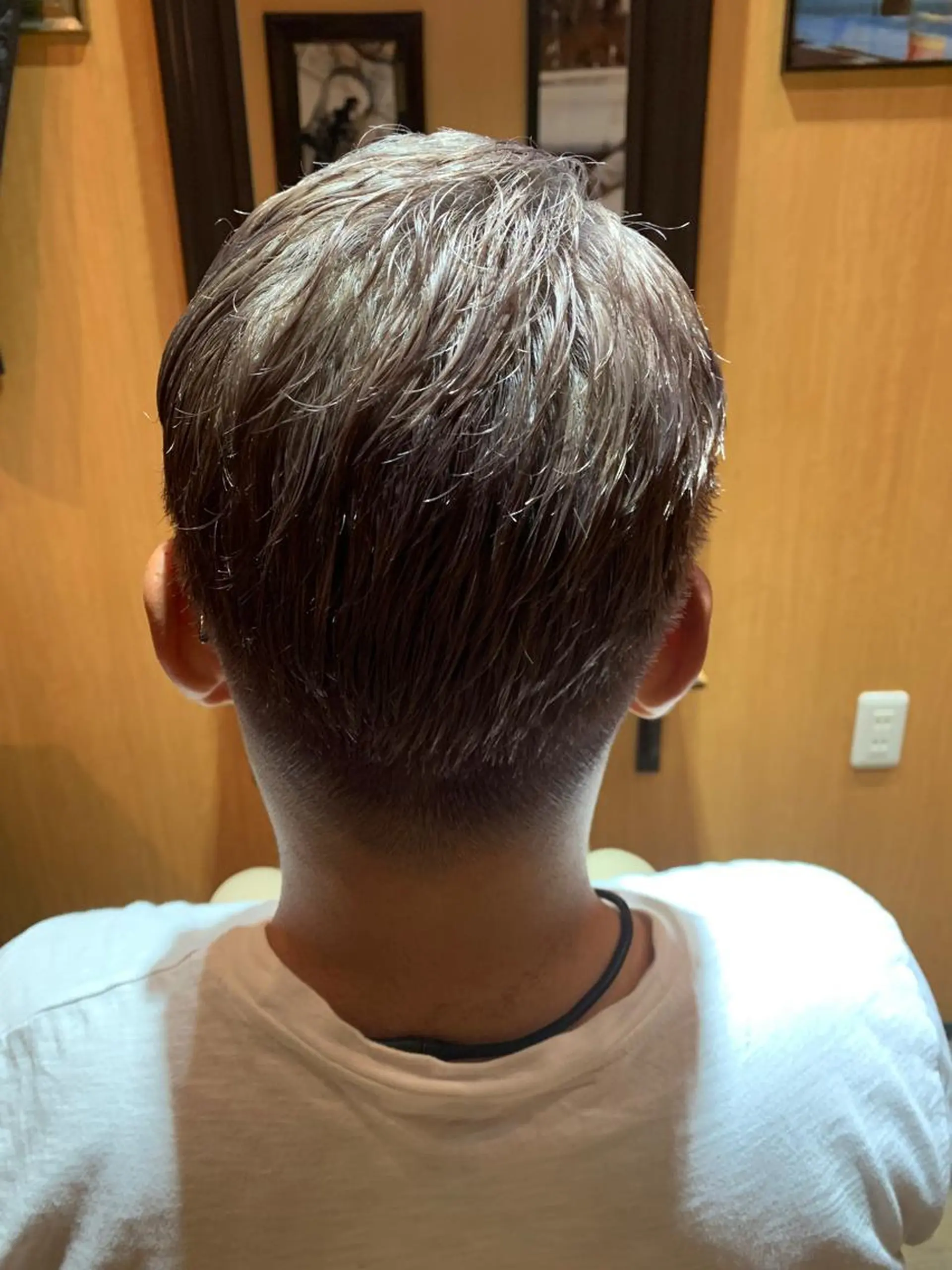 ショート カラー メンズ Drei.B.（ドライヴ）所属・ヨシダ アズサのヘアスタイル