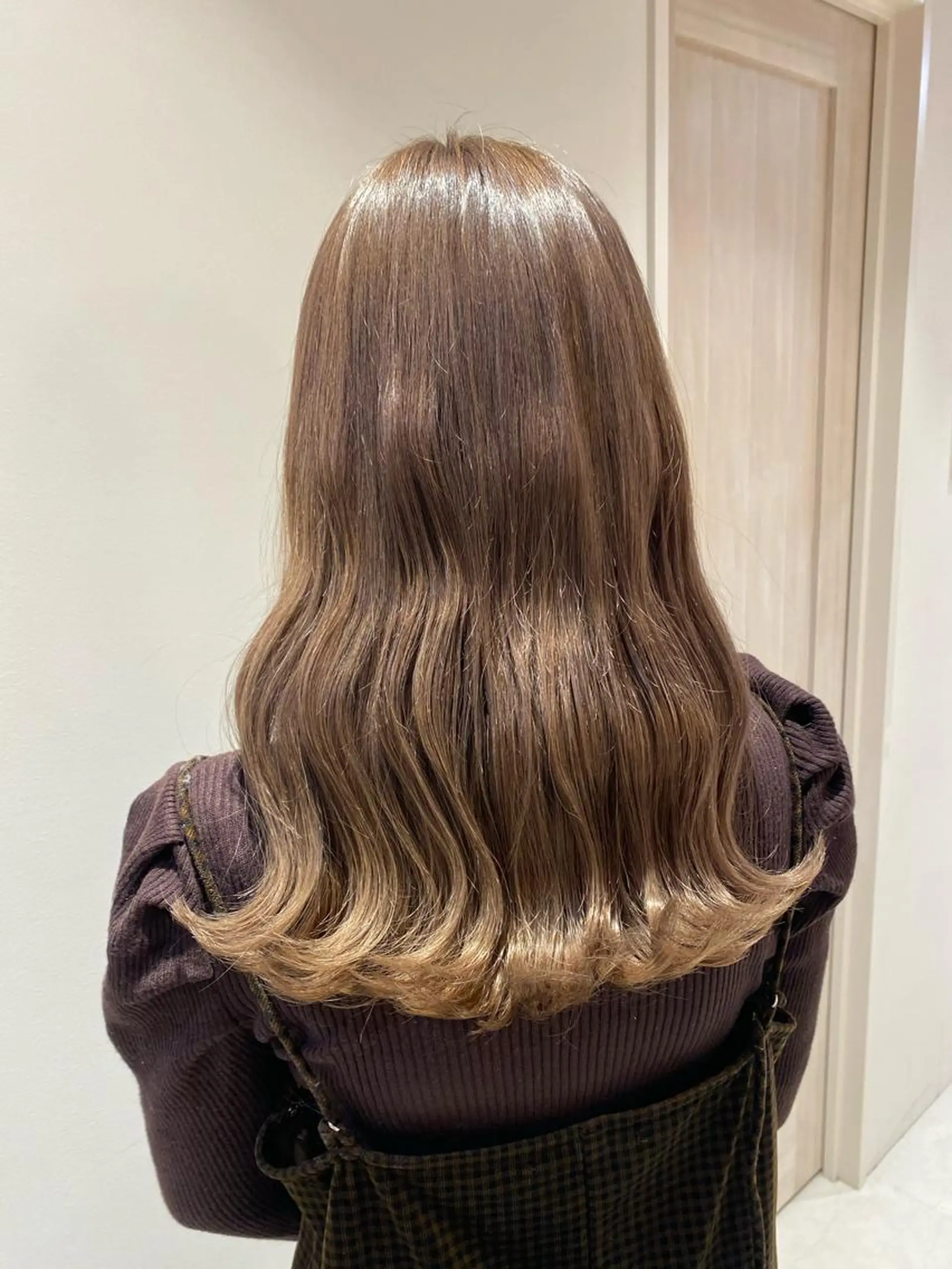 セミロング カラー ヘアアレンジ 当日予約大歓迎💗 依田瑞希のヘアスタイル