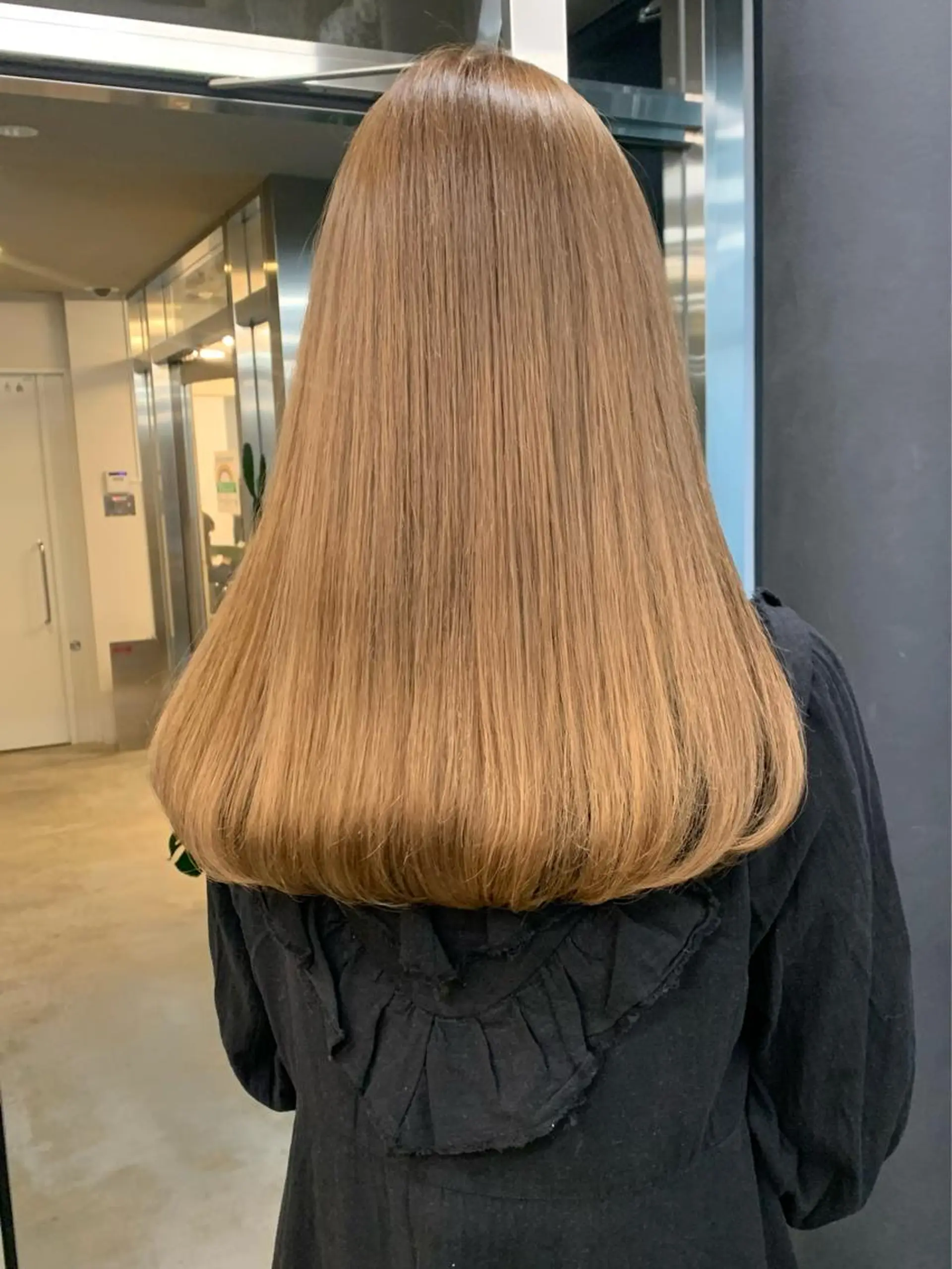 ロング カラー カット ヘアカラー トリートメント 透明感/オリーブ/ グレージュ/YUKAのヘアスタイル