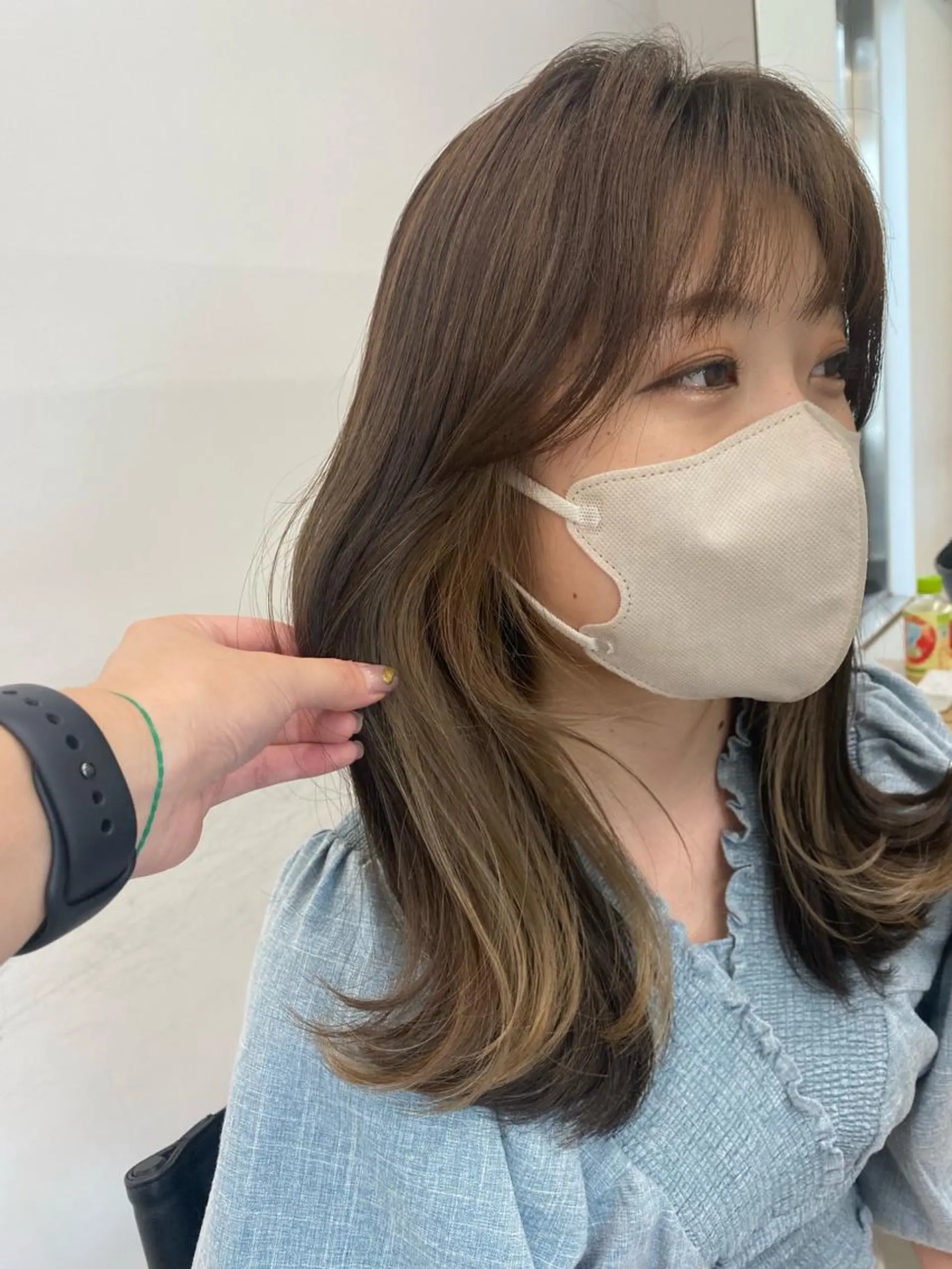 ロング ヘアカラー ナガイ アヤのヘアスタイル