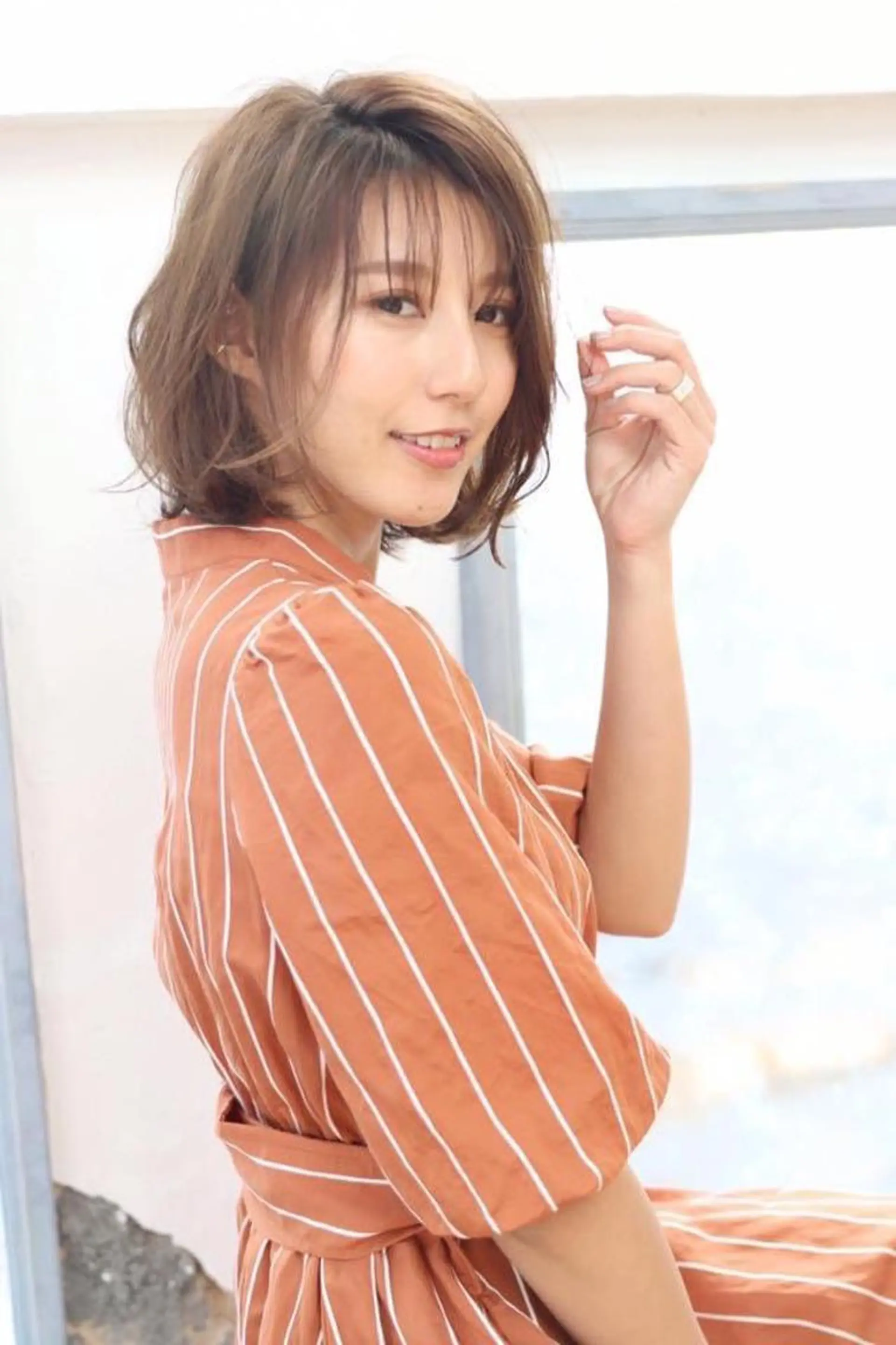 ミディアム リーフ あんなのヘアスタイル