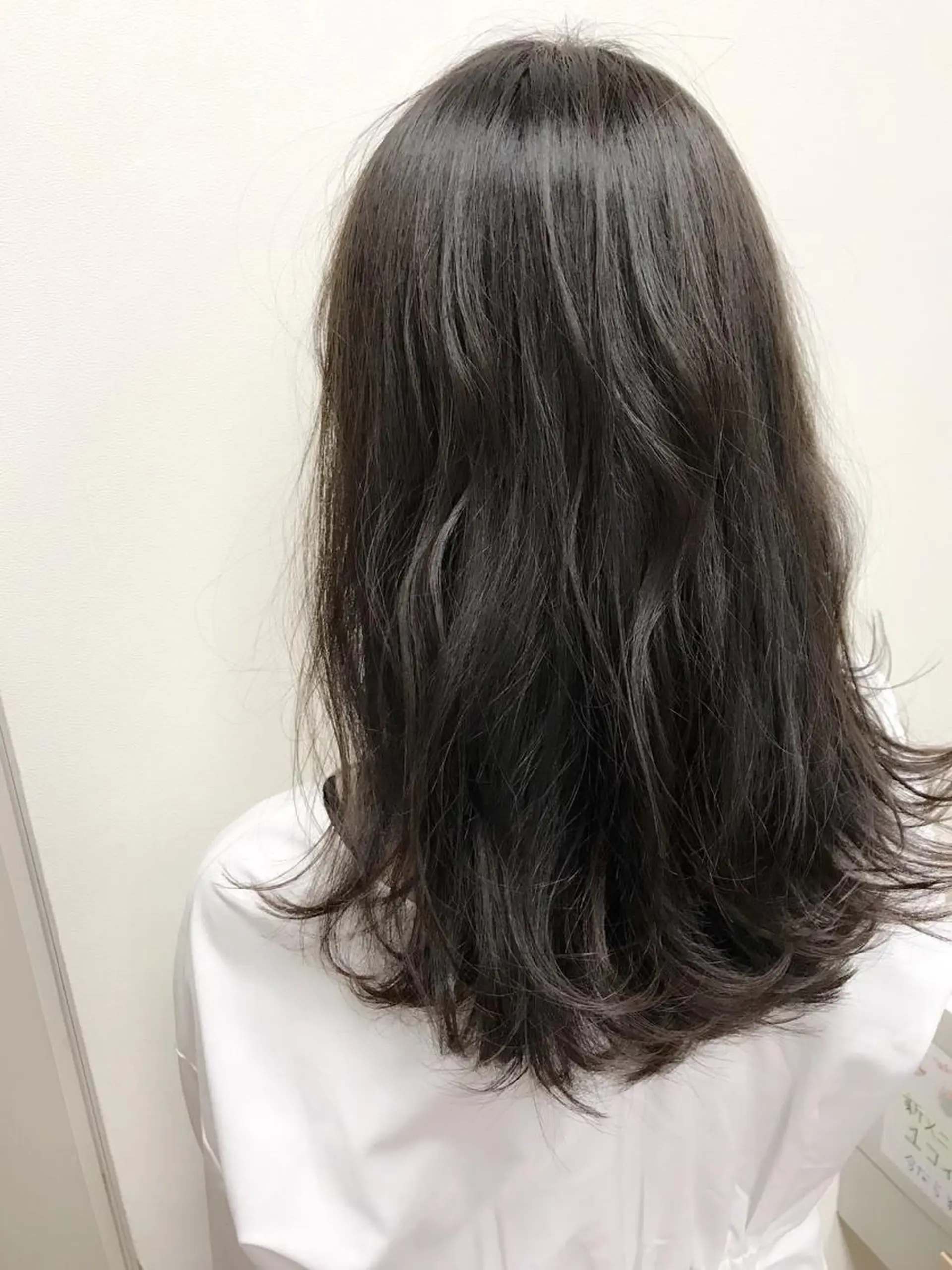 セミロング カラー ブリーチ 透明感カラー グレージュ ハイライトカラー ブリーチなしカラー カット ヘアカラー トリートメント 田室 和幸のヘアスタイル