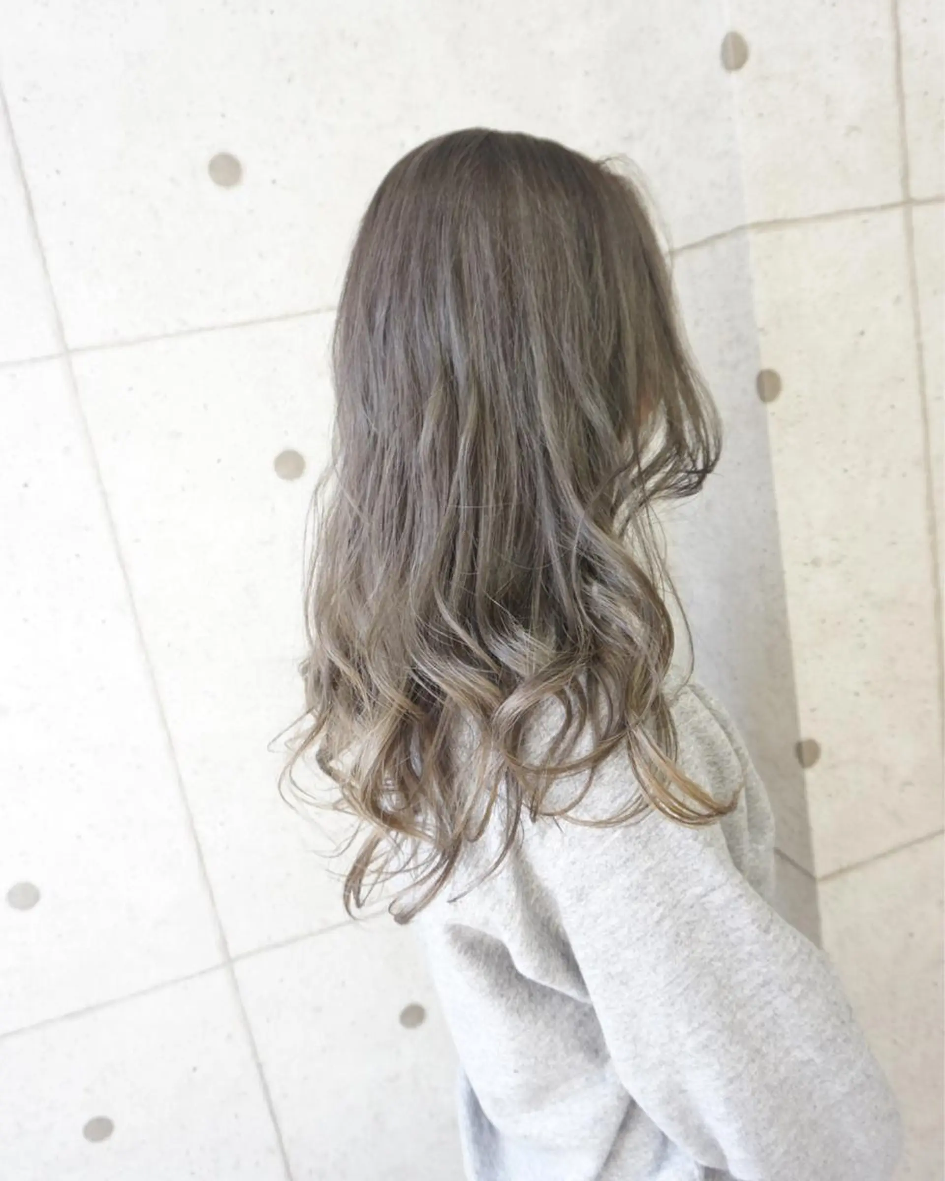 セミロング 羽田 hadaのヘアスタイル
