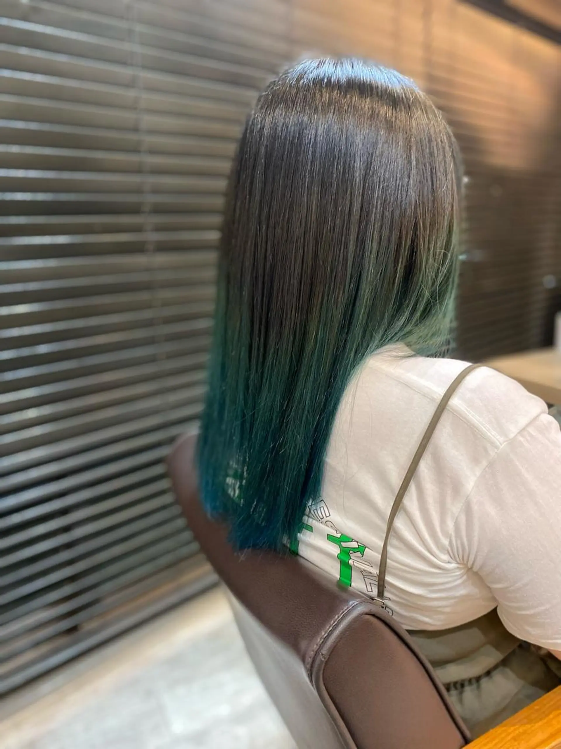 ロング カラー ヘアカラー トリートメント ヨシダ フミノリのヘアスタイル