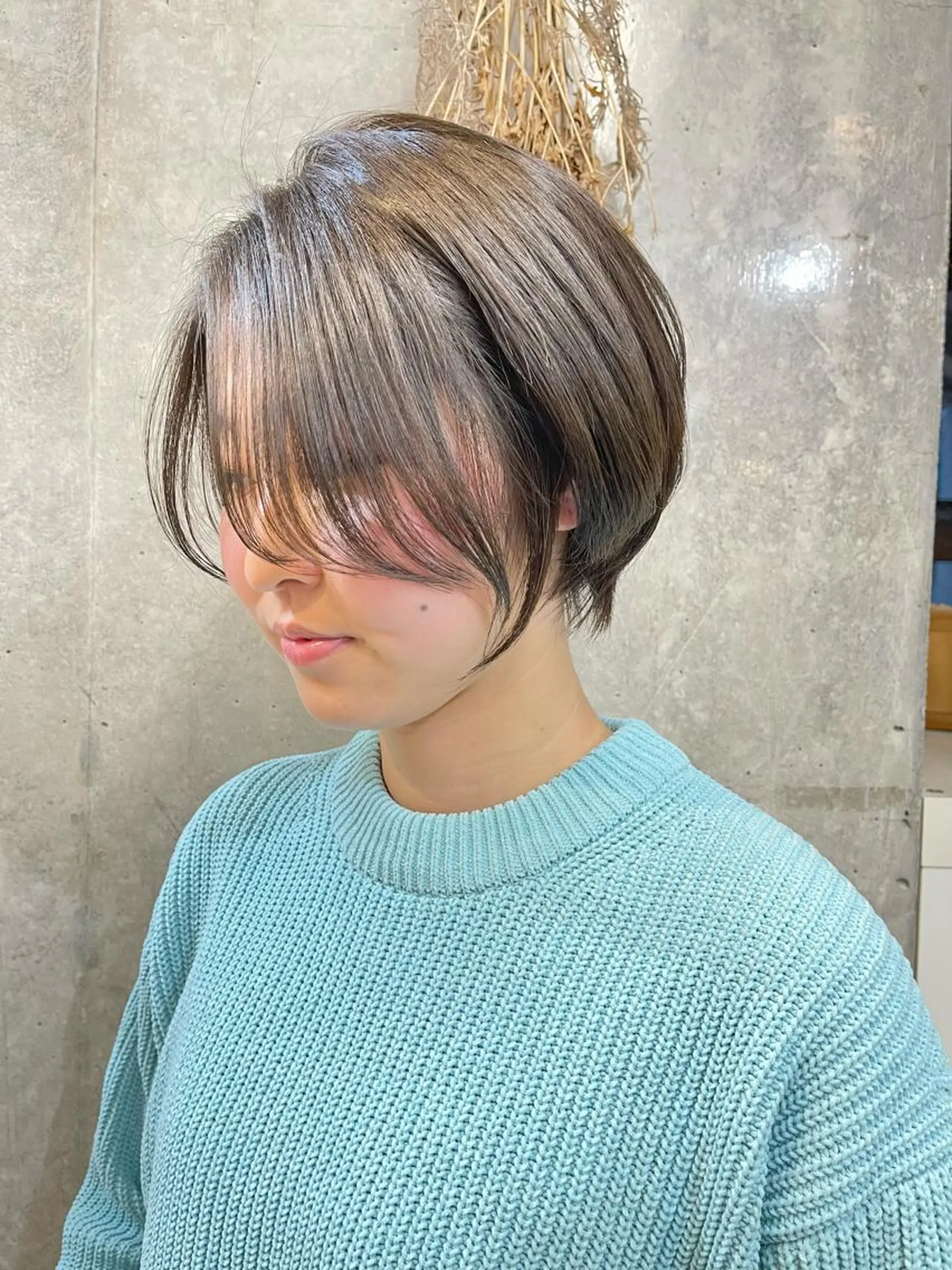 ショート カラー 及川 光のヘアスタイル