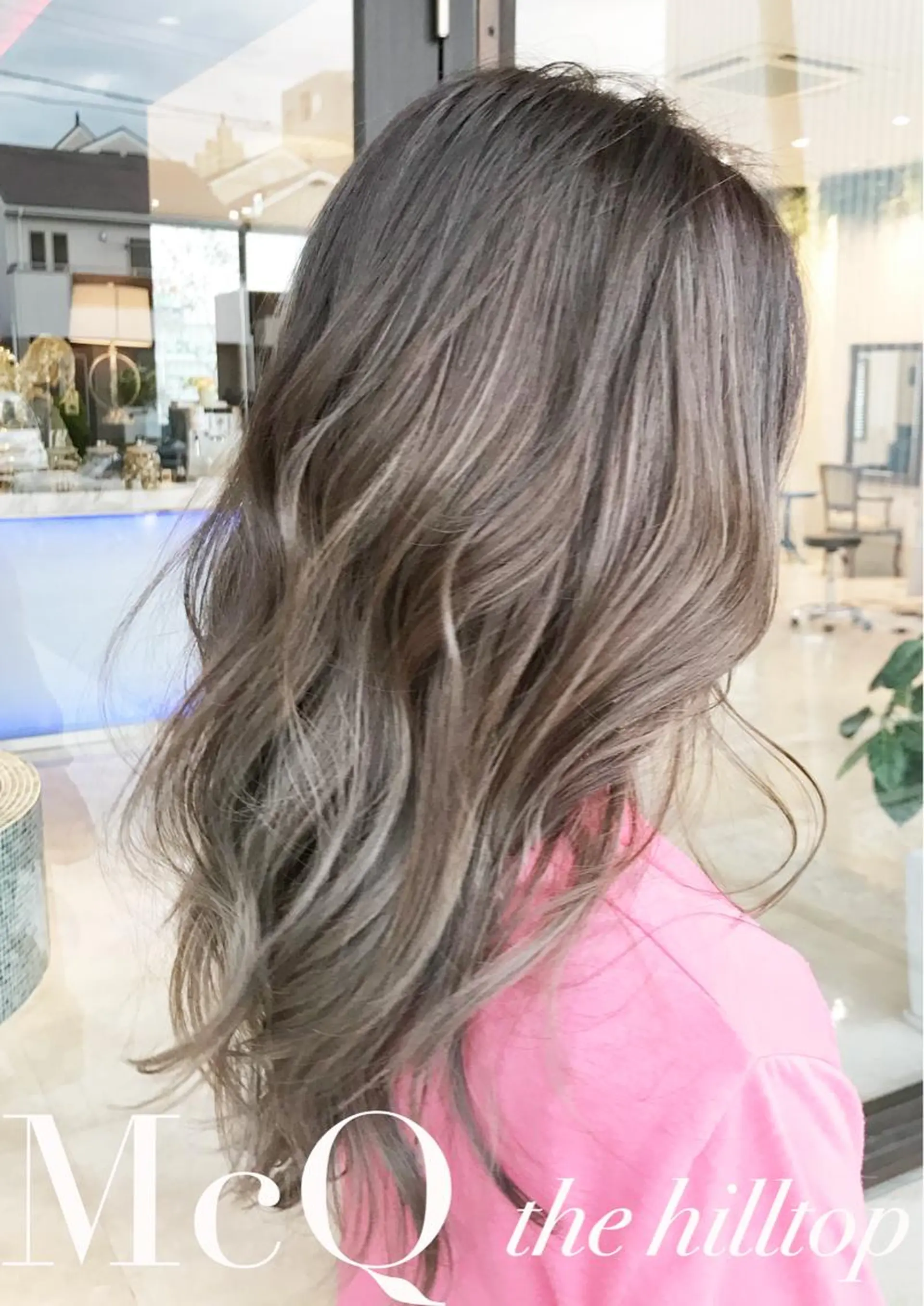 セミロング ハイライト haretoki 髪質改善サロンのヘアスタイル