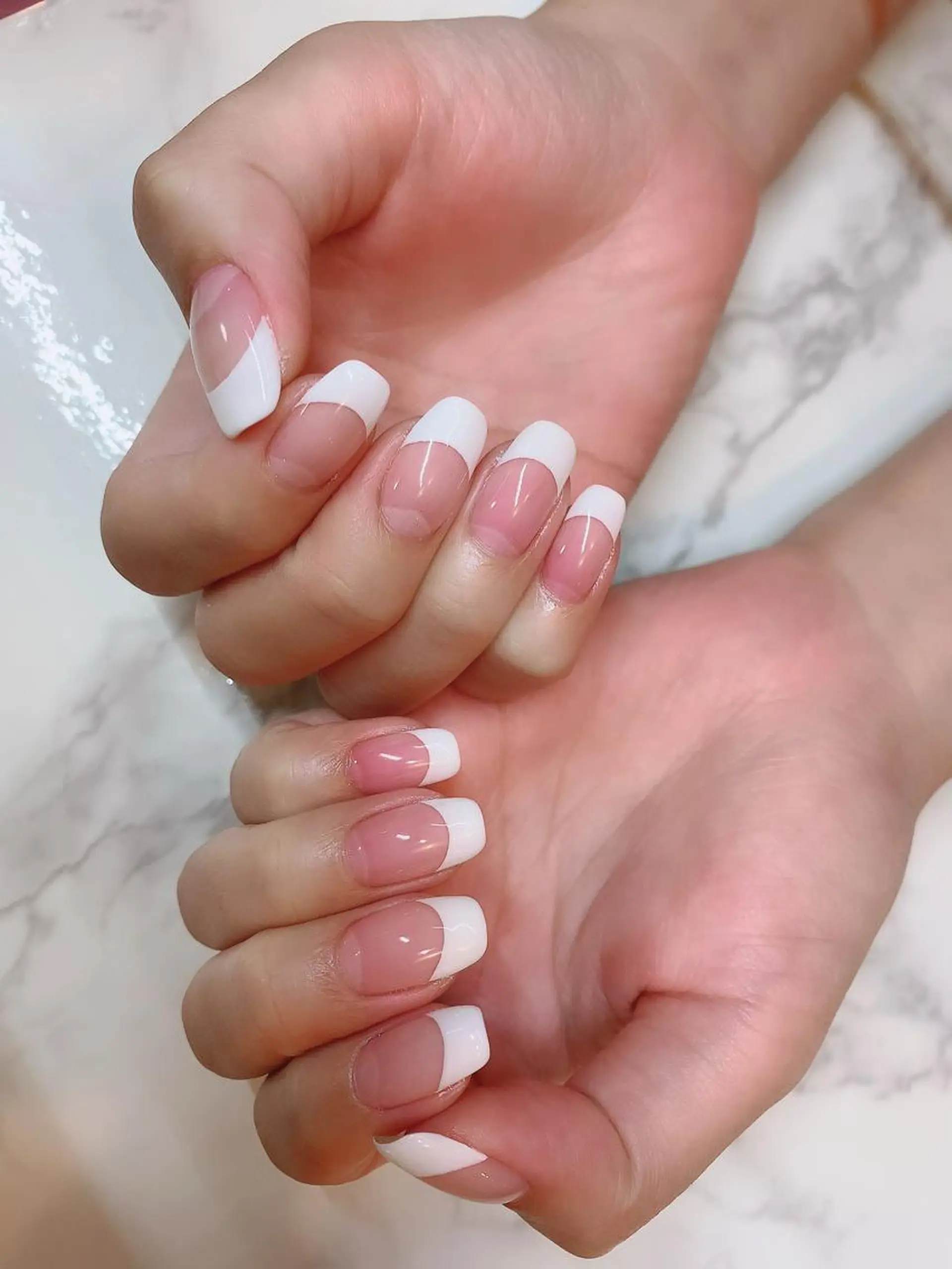 ネイル フレンチネイル atelier chic+のネイルデザイン