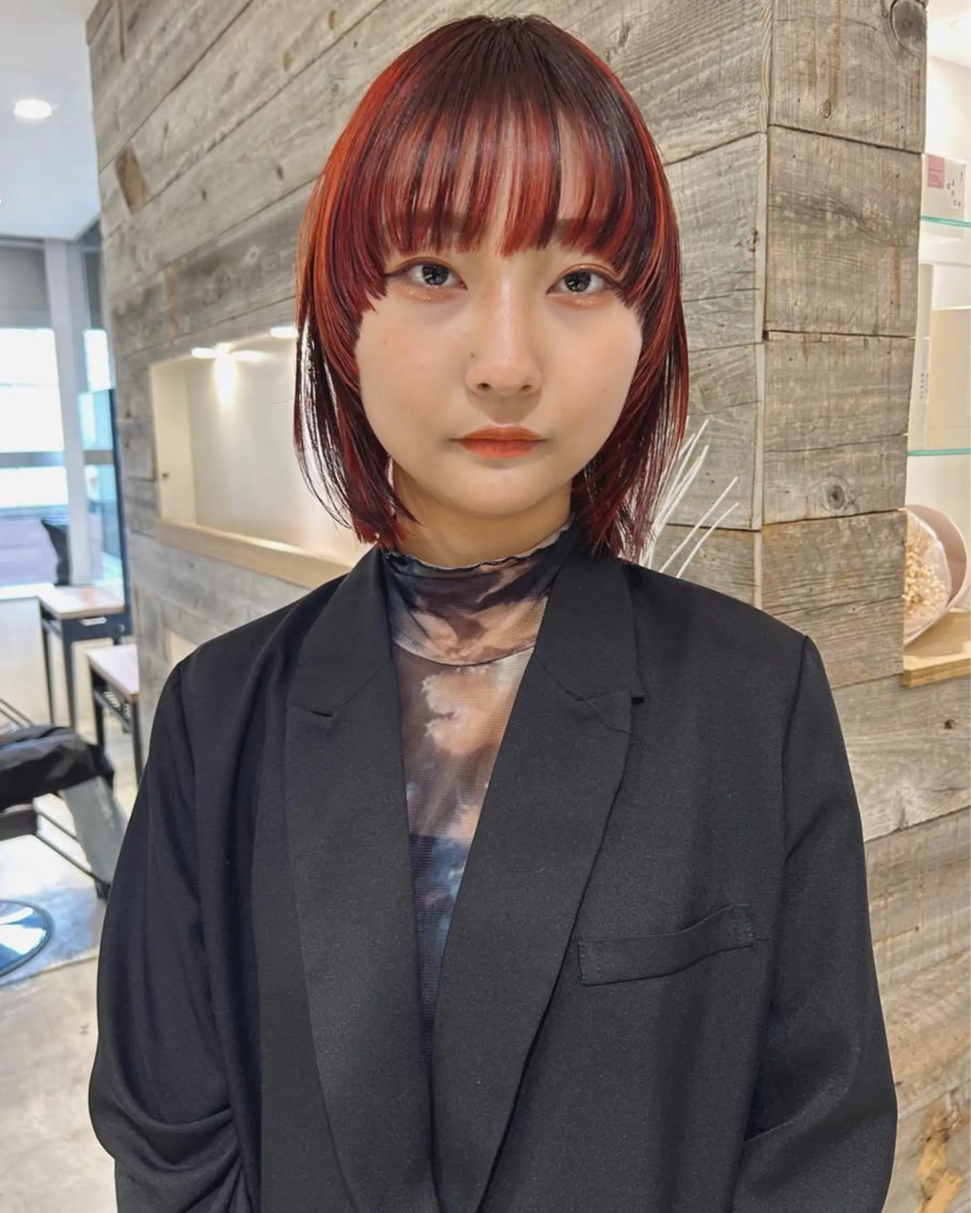 ショート カラー ボブレイヤー オレンジ ボブ レイヤーカット カット ヘアカラー トリートメント Loom.所属・村上雅人 ナチュラルモードのヘアスタイル