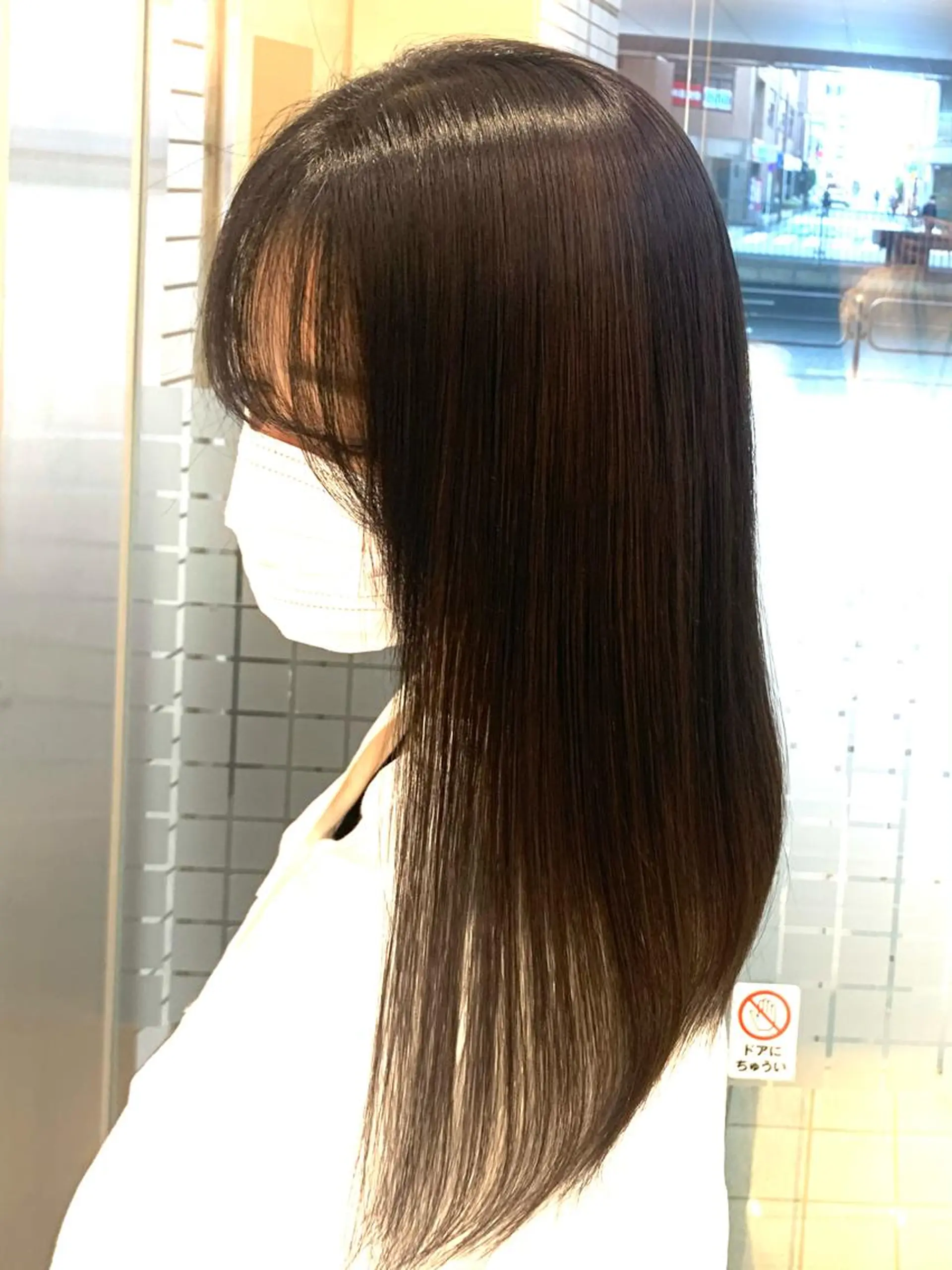 セミロング 縮毛矯正 カット トリートメント N° jillva ♦️川端裕司♦️のヘアスタイル