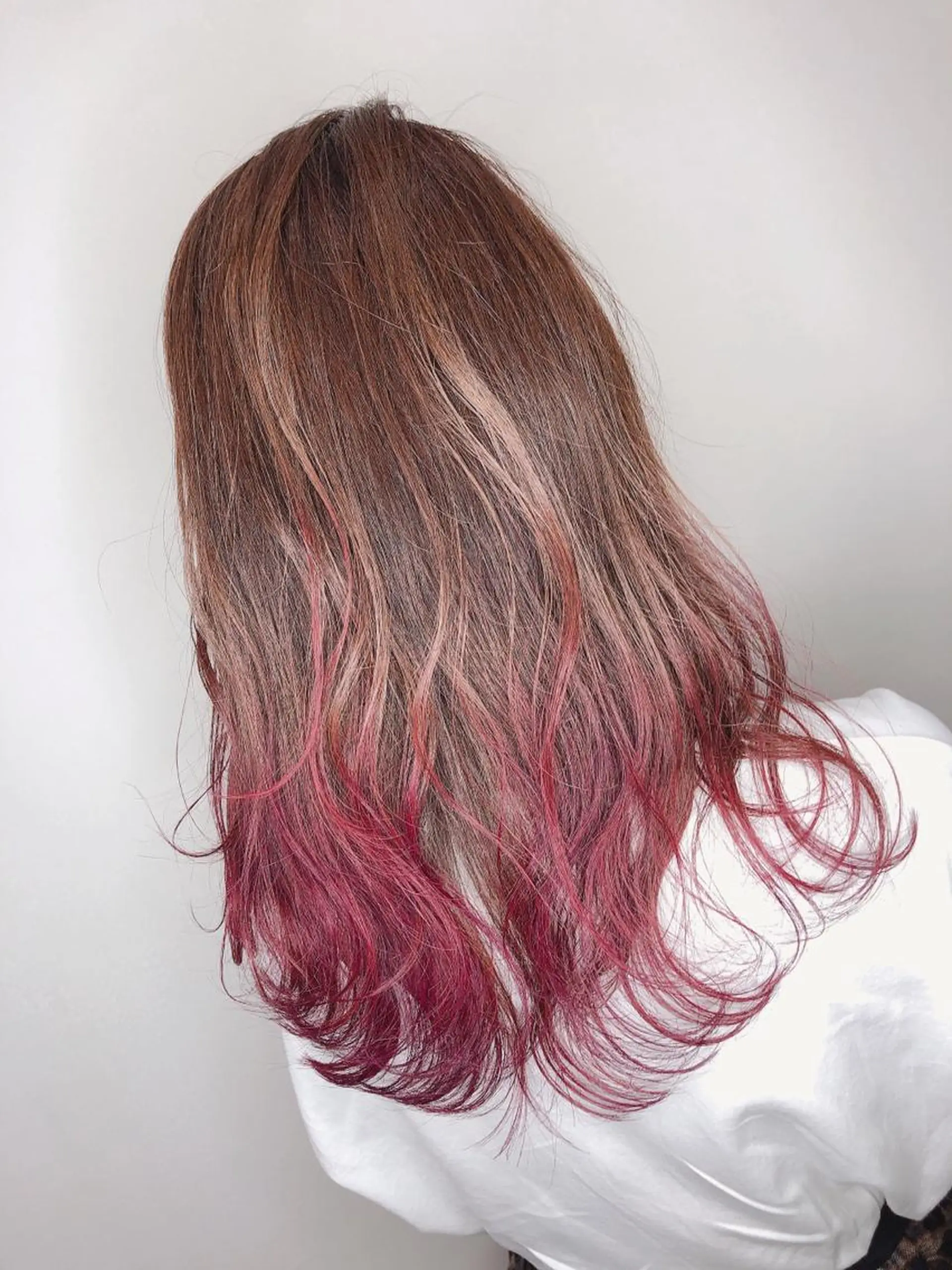 ロング カラー グラデーションカラー Zina天王寺 CHIAKIのヘアスタイル