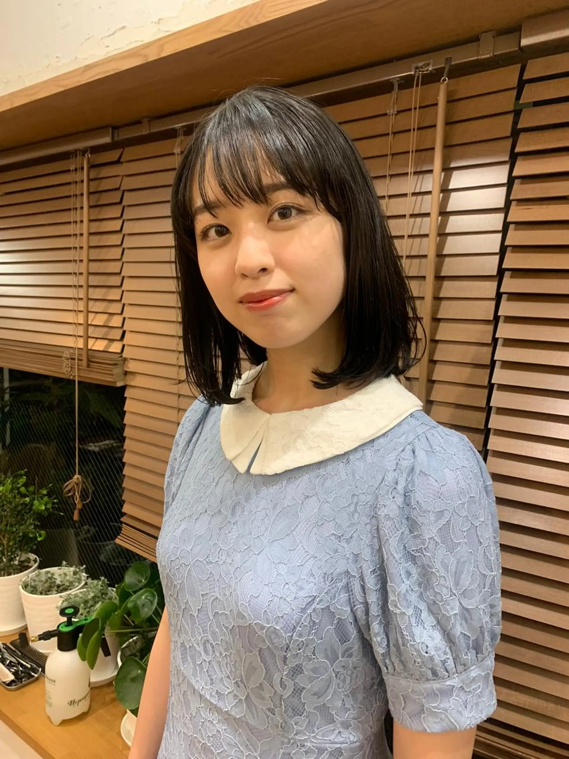 ミディアム ~洗練ナチュラル~ 🪵 岡田 知佳のヘアスタイル