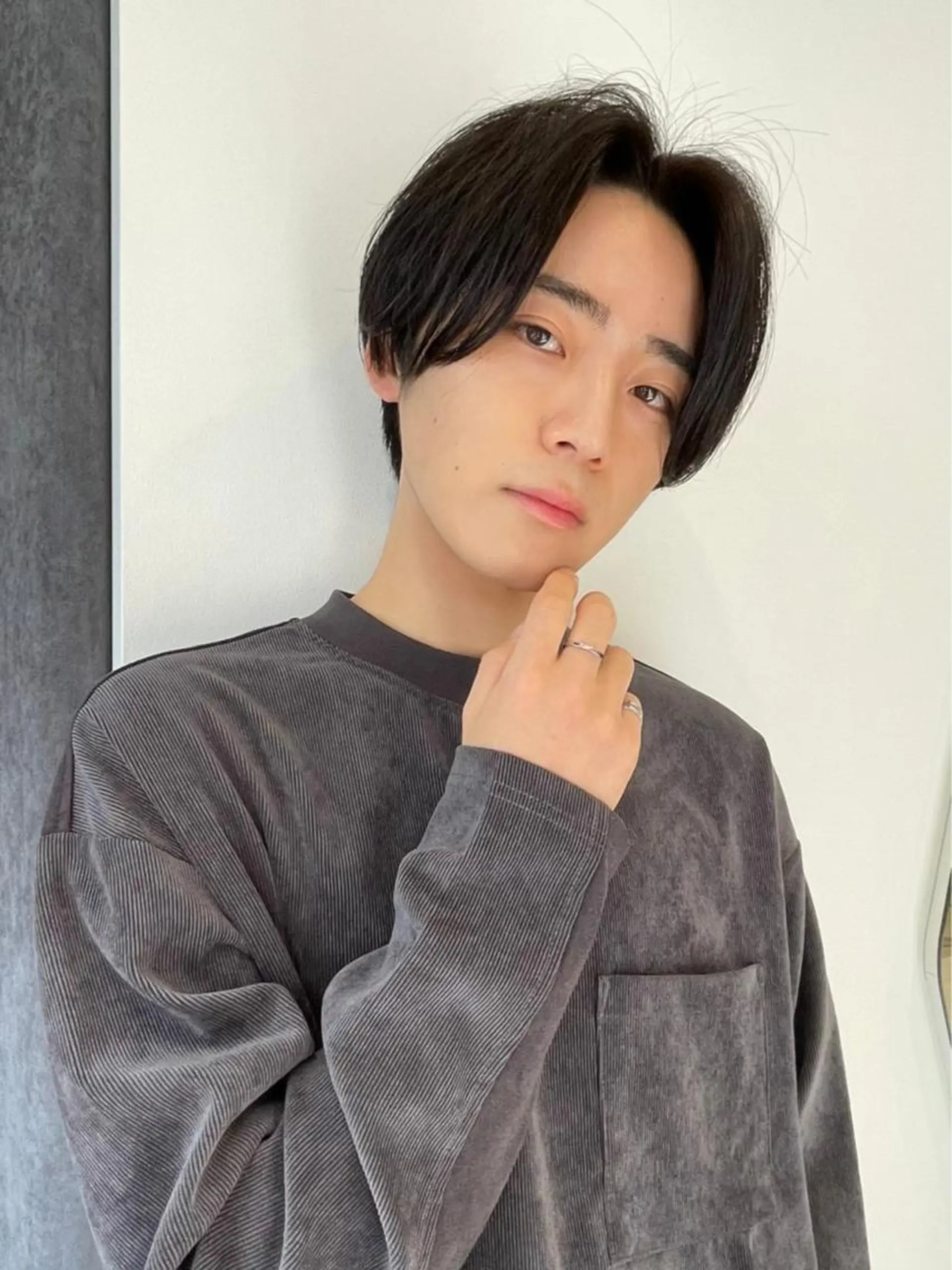 メンズ センターパート メンズ韓国風 カット ヘアカラー 圧倒的髪質改善 ✂︎飯島悠介のヘアスタイル