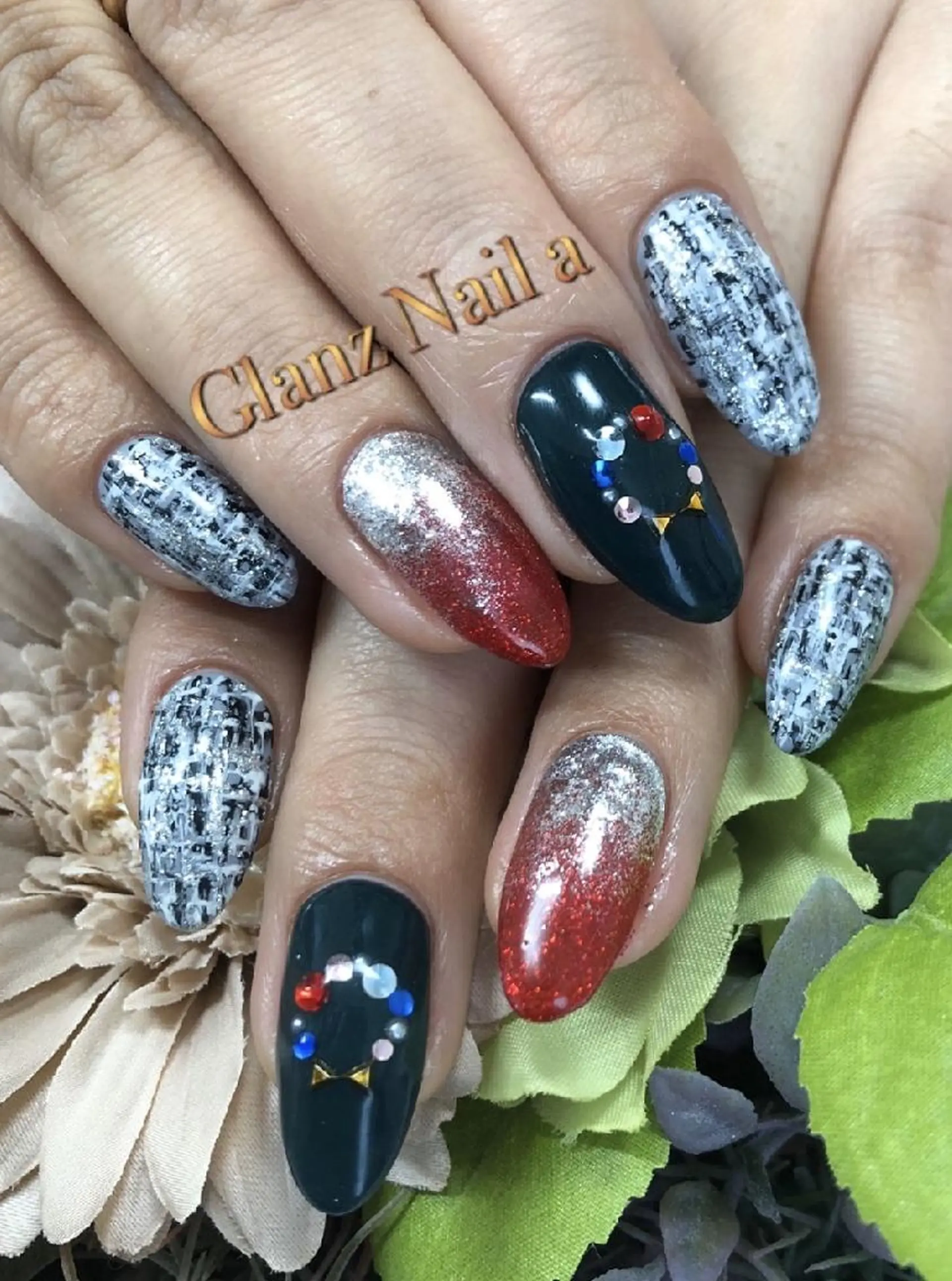 ネイル ツイードネイル 冬ネイル クリスマス Glanz  Nail aのネイルデザイン