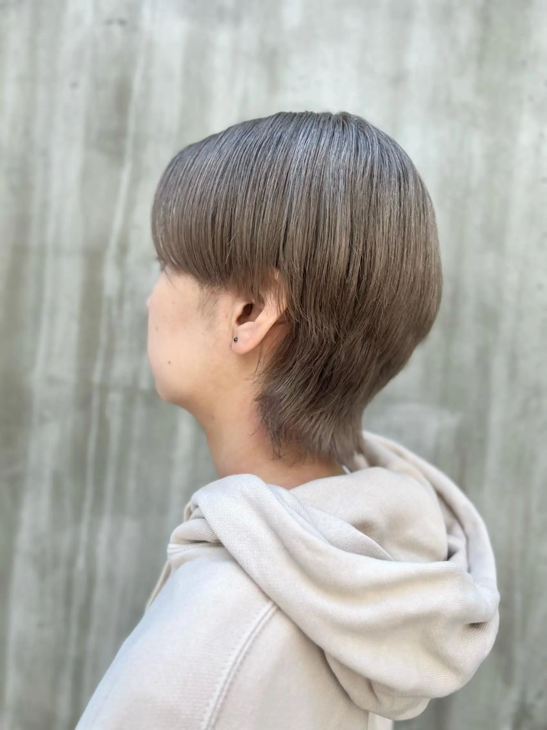 ショート カラー グレージュ ウルフカット 🍇おぐら めぐみ🍇のヘアスタイル