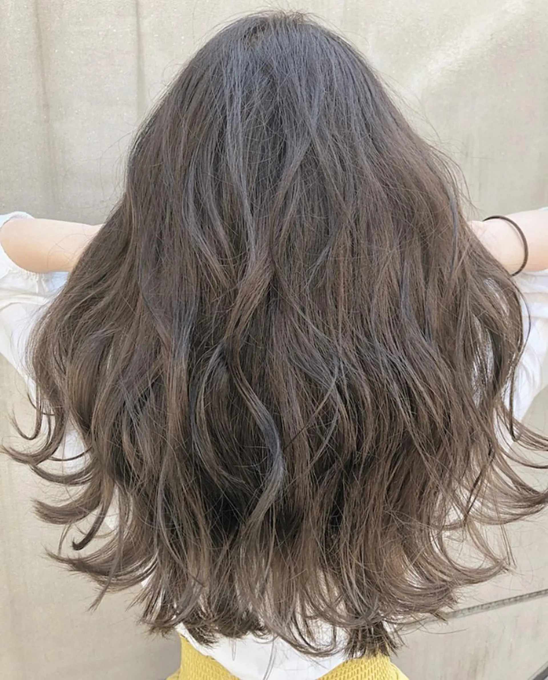 セミロング カラー 北間 寛哉のヘアスタイル