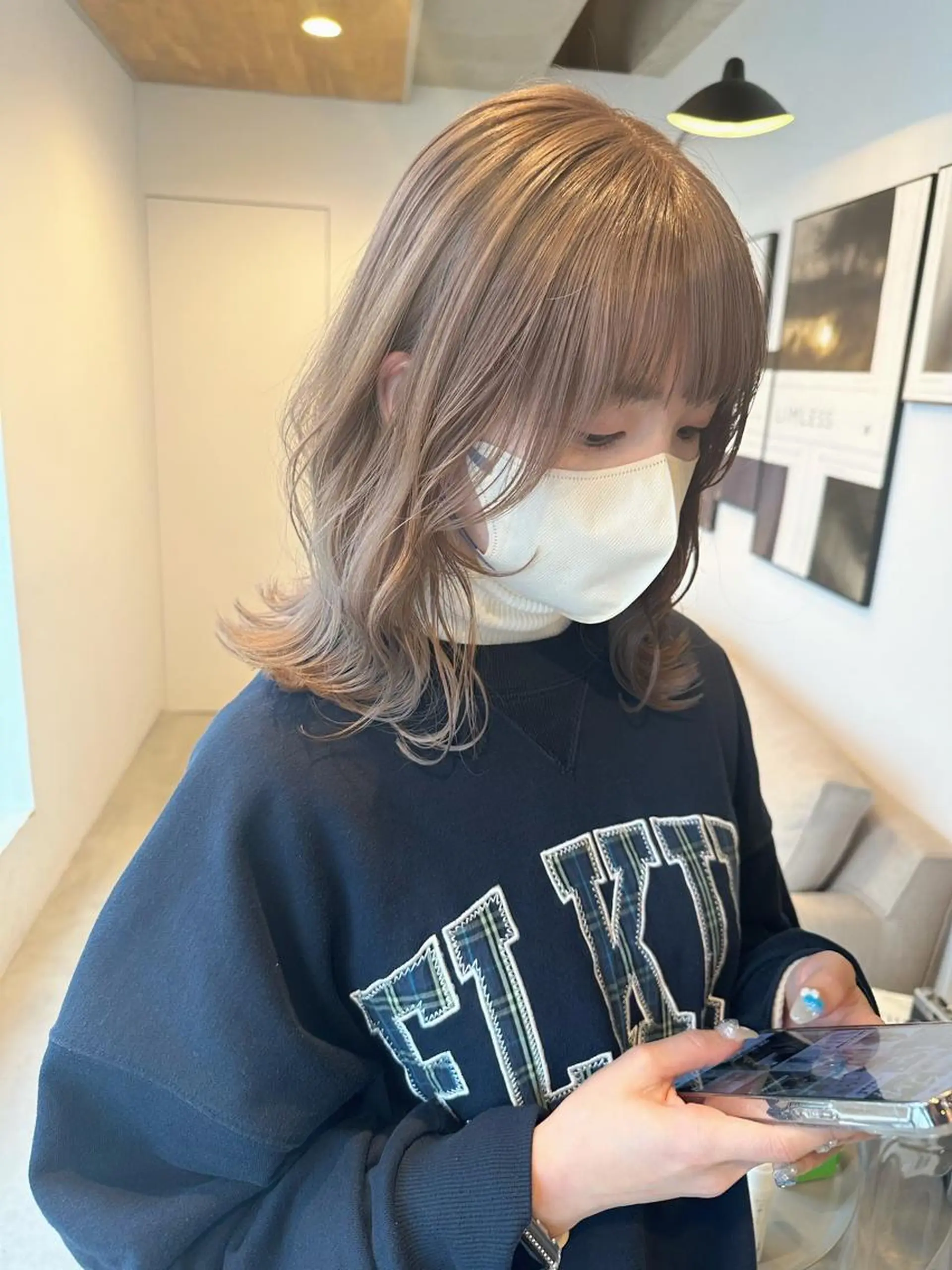 セミロング カラー ヘアアレンジ カット ヘアカラー トリートメント ベージュ/ダブルカラ ー/新潟駅/青柳萌果のヘアスタイル