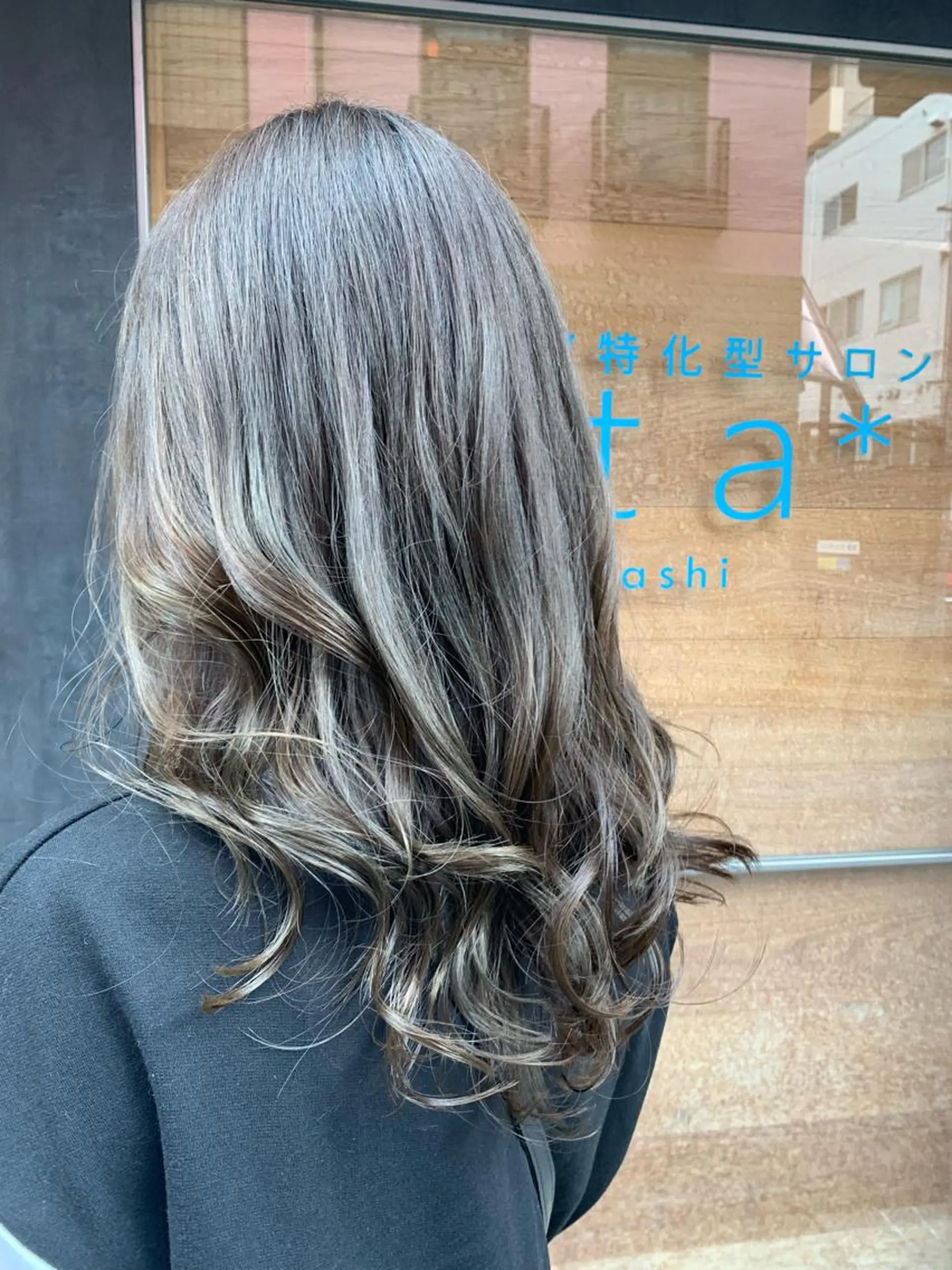 newi ＋uta＊ りさのヘアスタイル