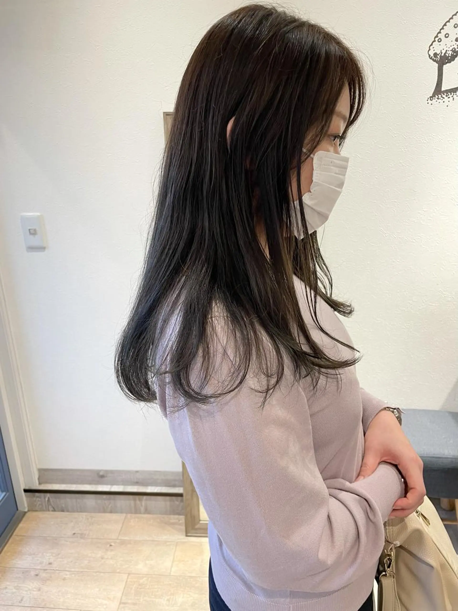 セミロング カラー ベージュカラー ブリーチ 透明感カラー グレージュ ラベンダーカラー 🩰オリーブ/ ベージュ松本咲花🩰のヘアスタイル