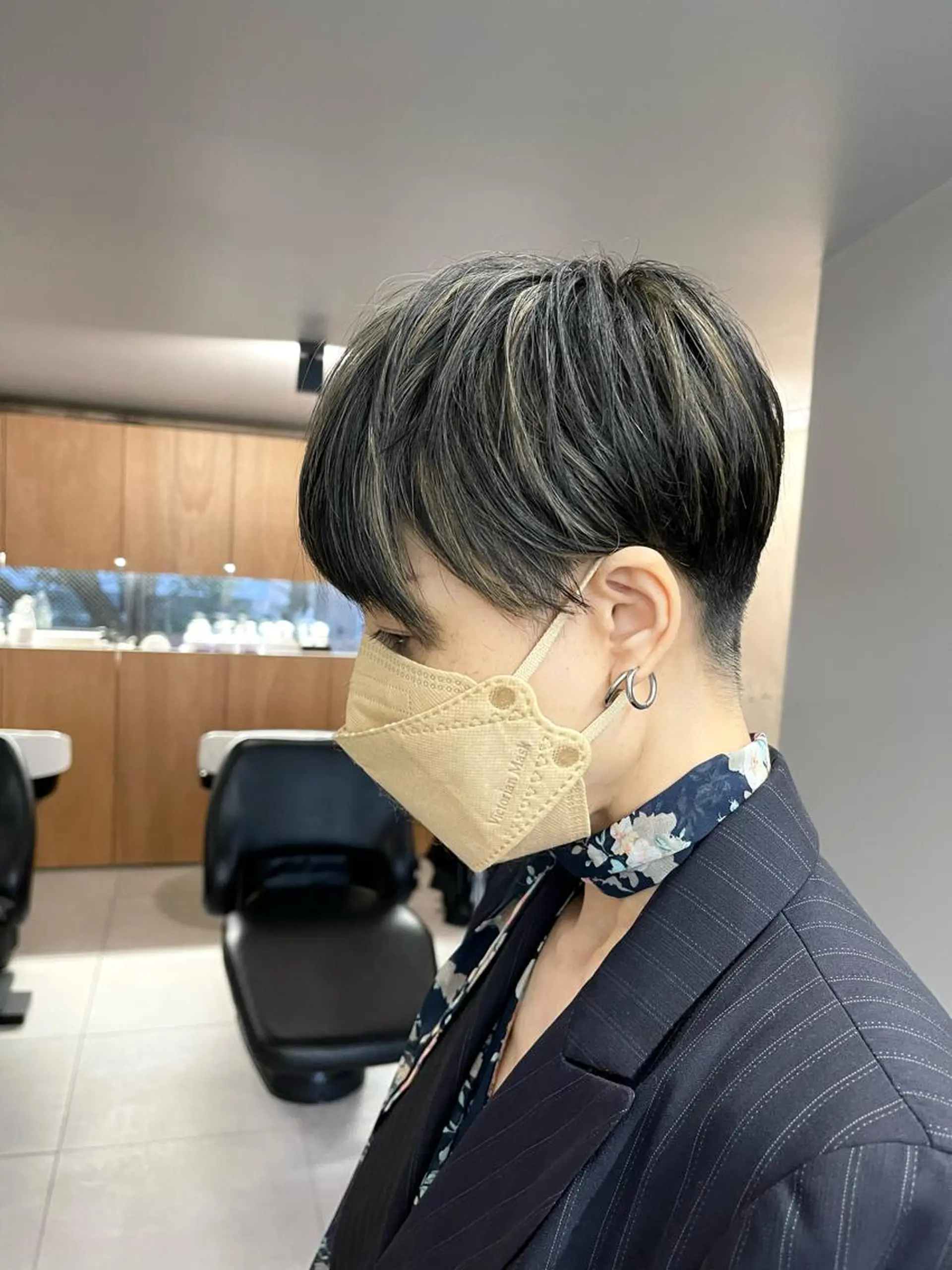 ショート カラー ハイライトカラー ハイライト トリートメント 滝沢 嵩大のヘアスタイル