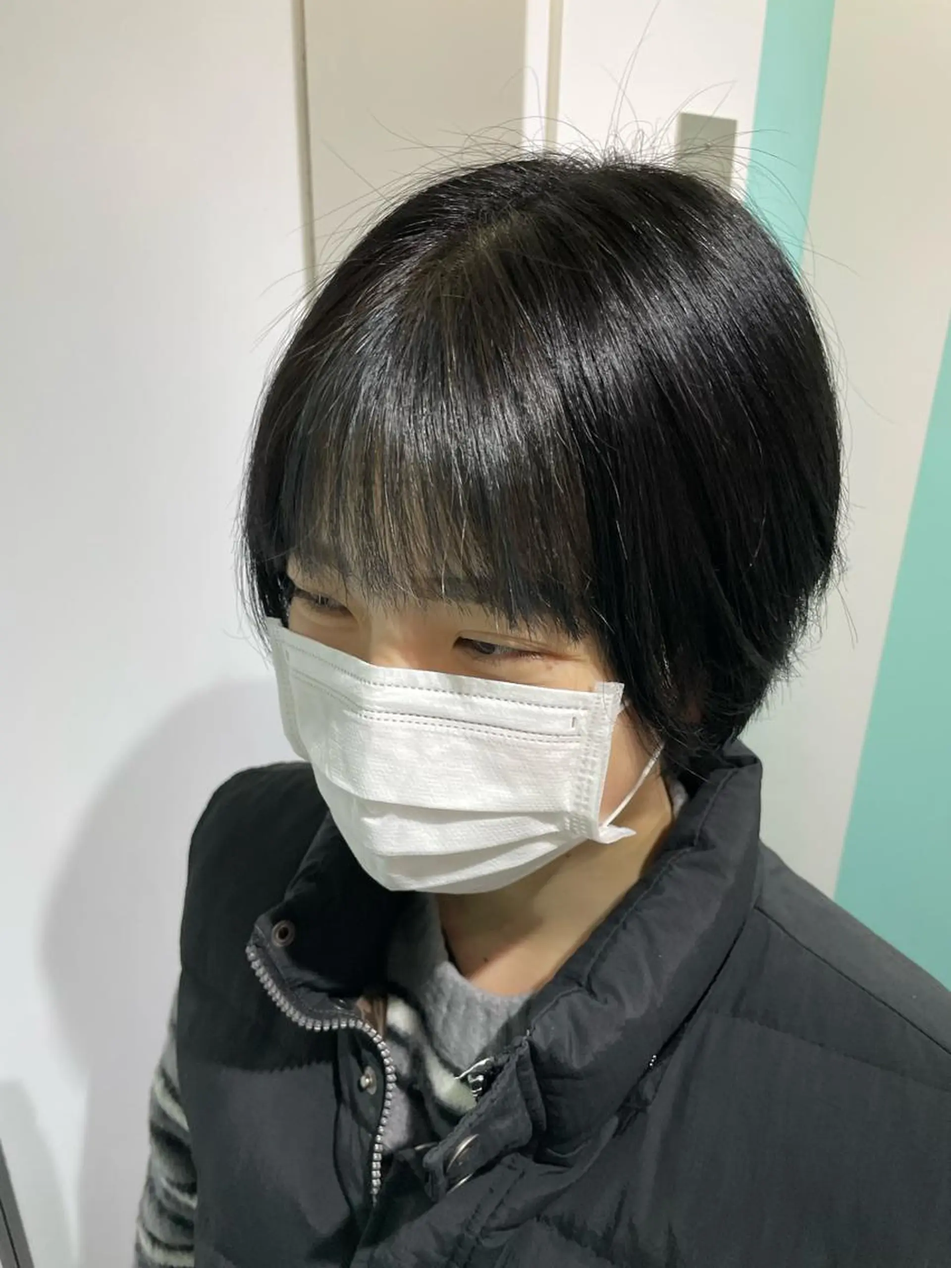 ショート ヘアカラー 原 千景のヘアスタイル