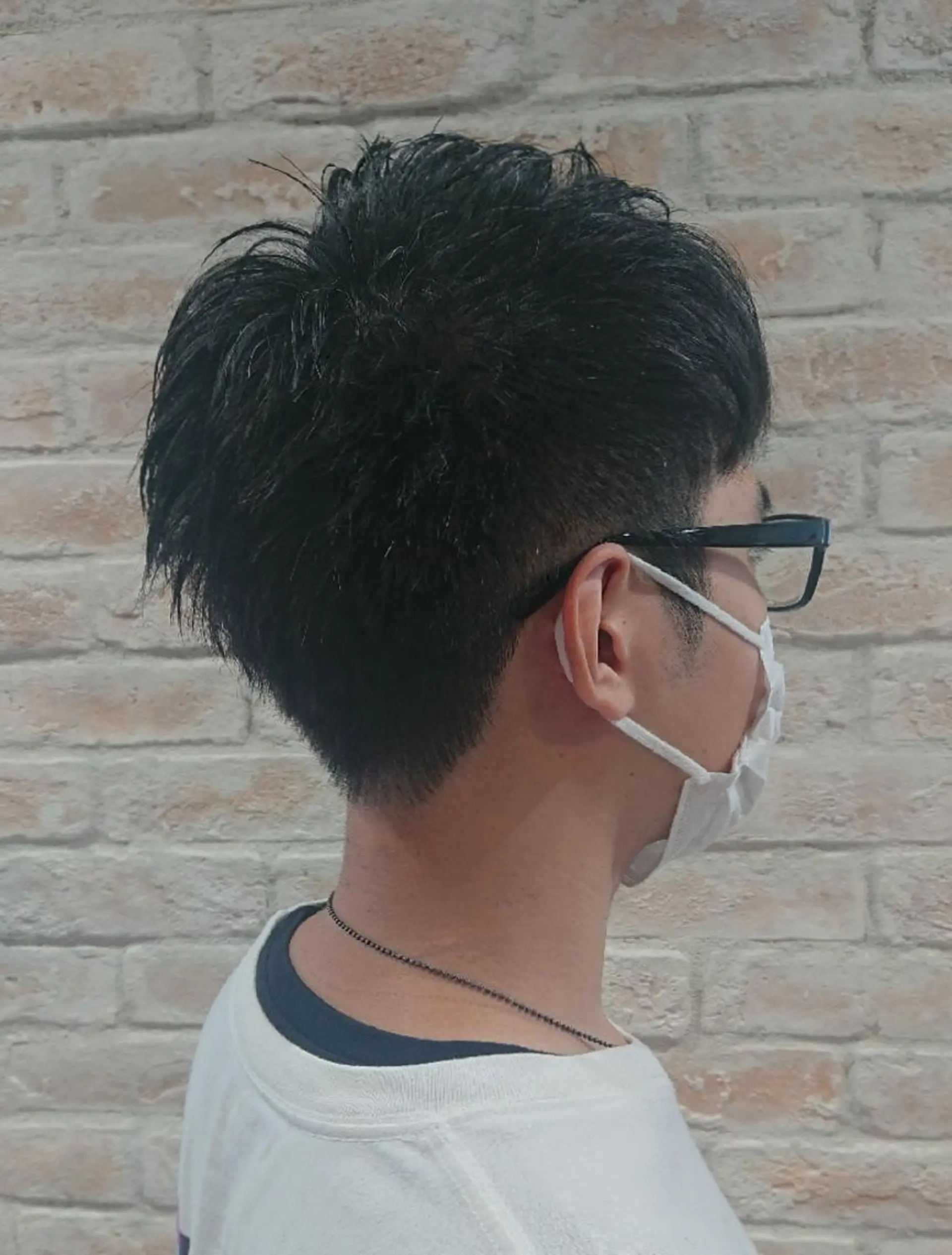 メンズ 刈り上げ 赤松 摩美のヘアスタイル