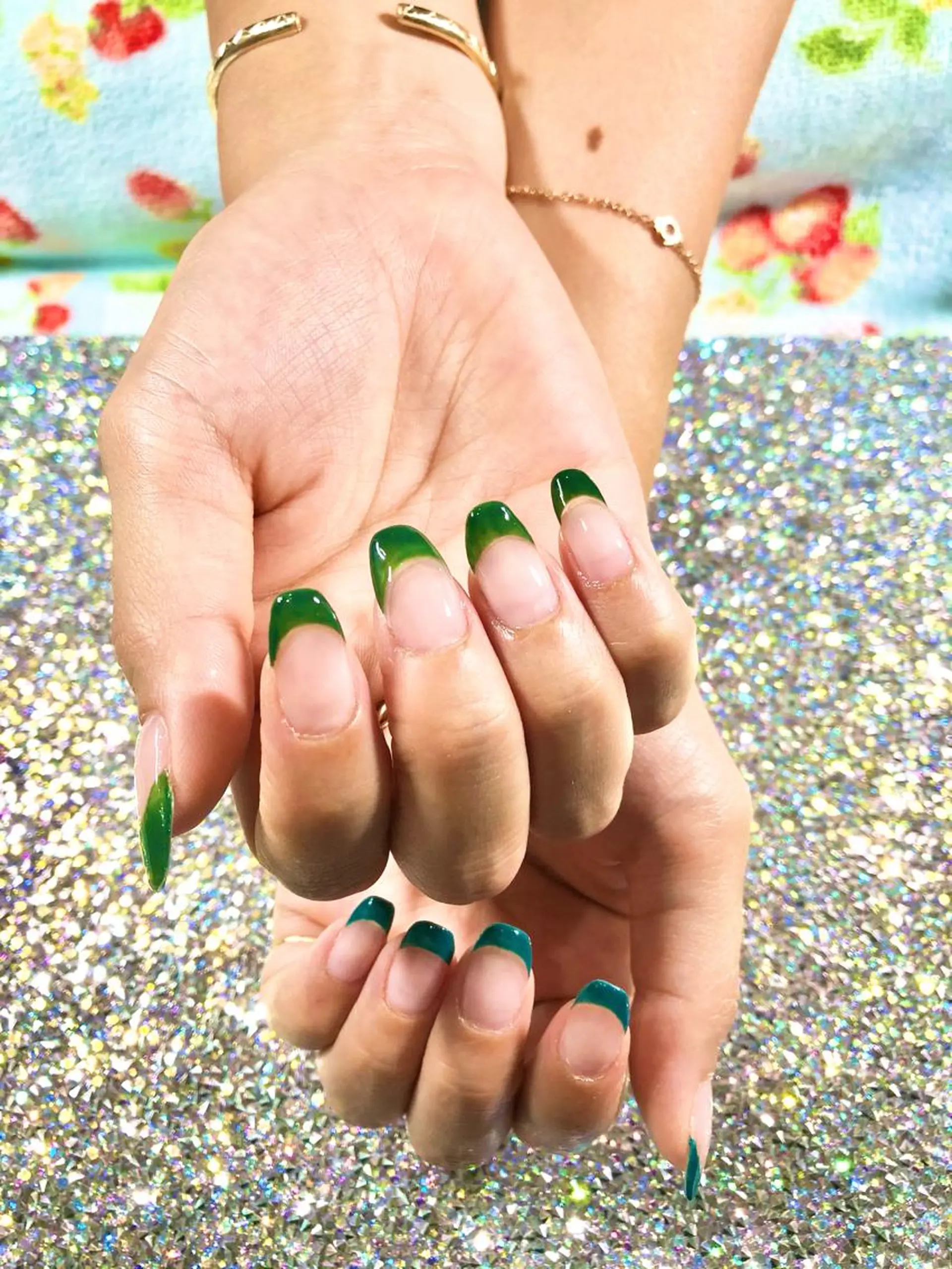 ネイル 長さ出し フレンチネイル ジェルネイル グリーン スカルプネイル ハンドネイル Tairacchi ﾀｲﾗｯﾁのエステ・リラクイメージ