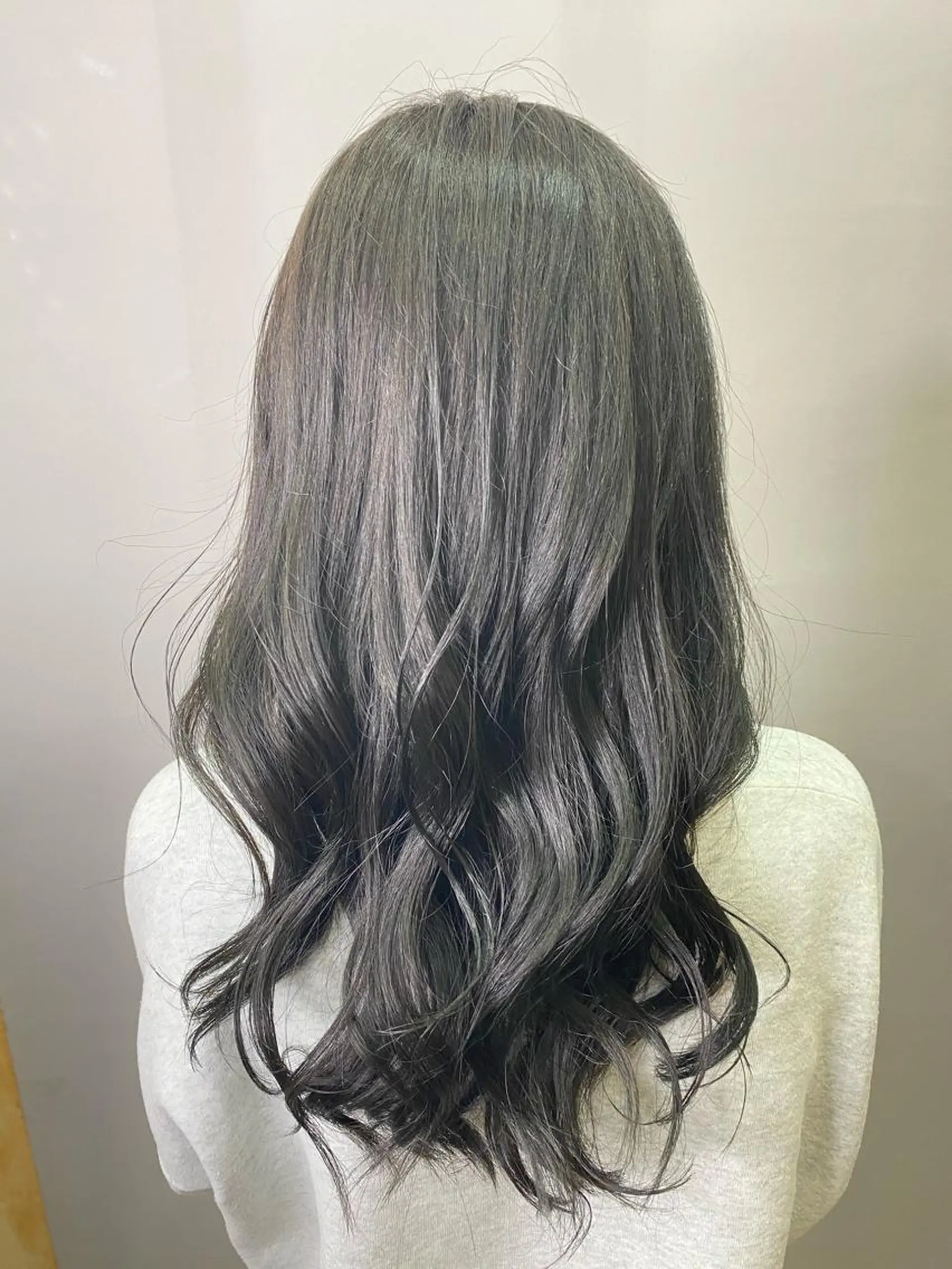 ロング カラー ウルフ/レイヤー /髪質改善　ナユタのヘアスタイル