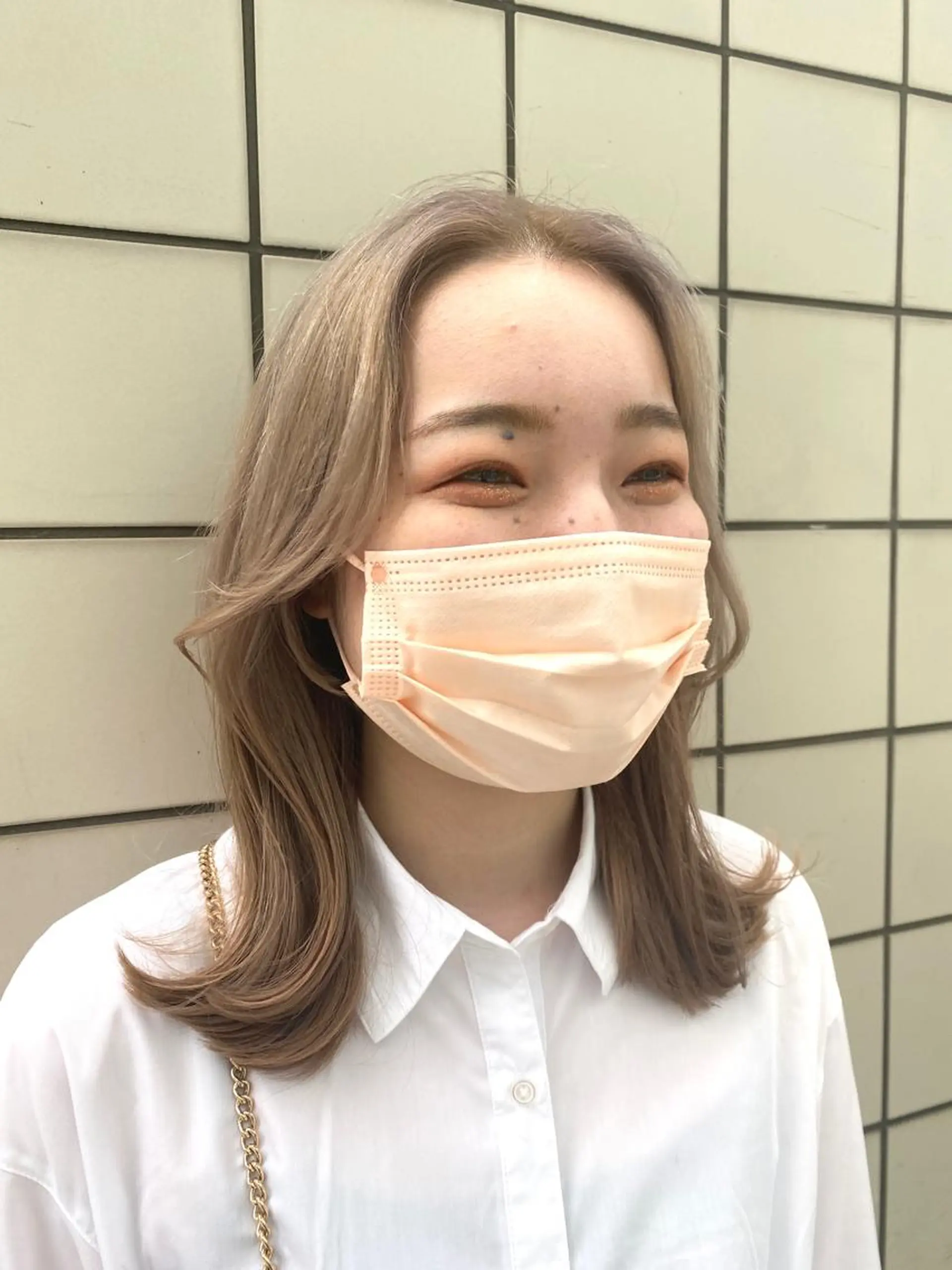 セミロング カラー ハイトーンカラー くびれヘア 和歌山韓国ヘア🌙 MOEのヘアスタイル