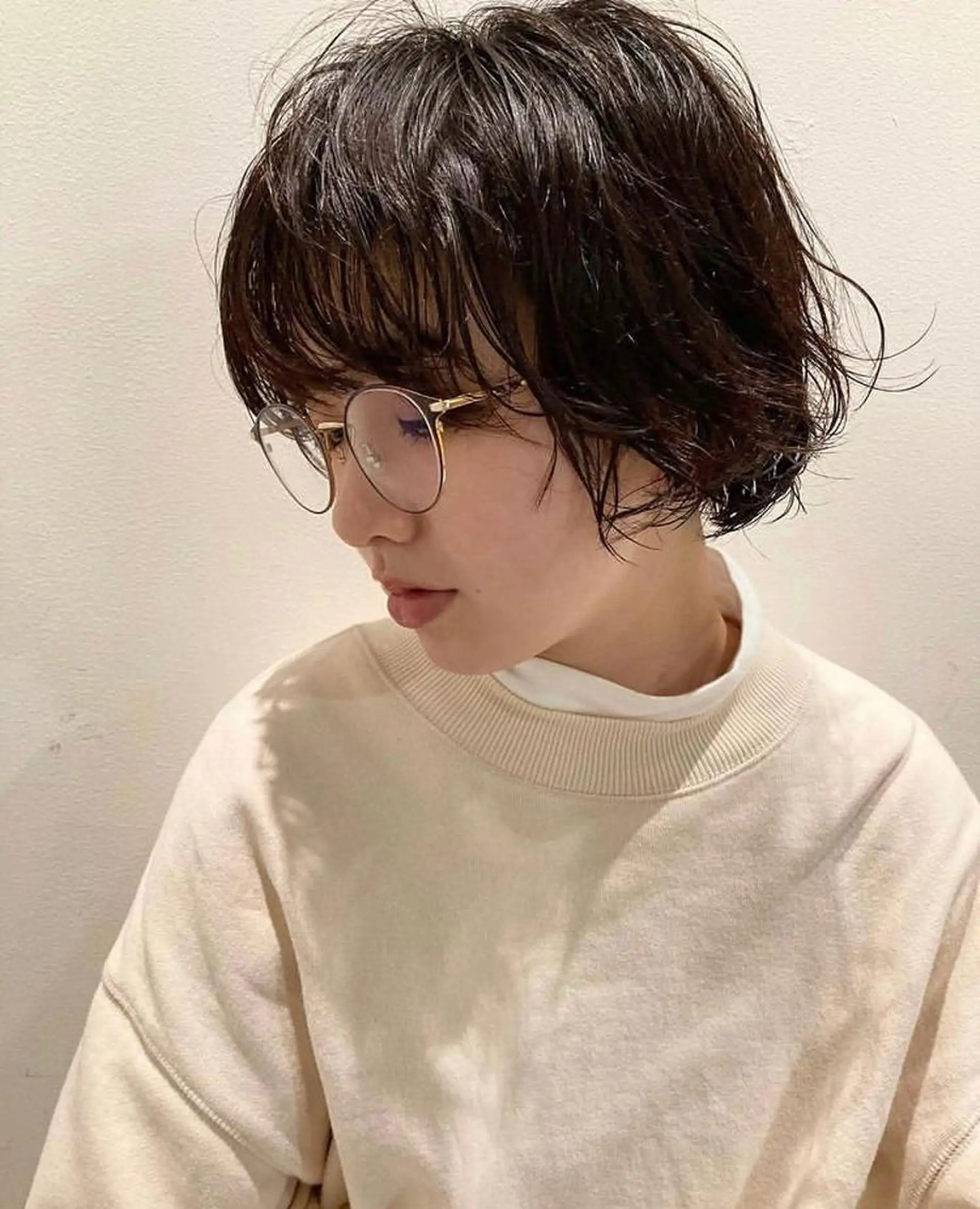 ショート カラー パーマ カワサキ カエデのヘアスタイル