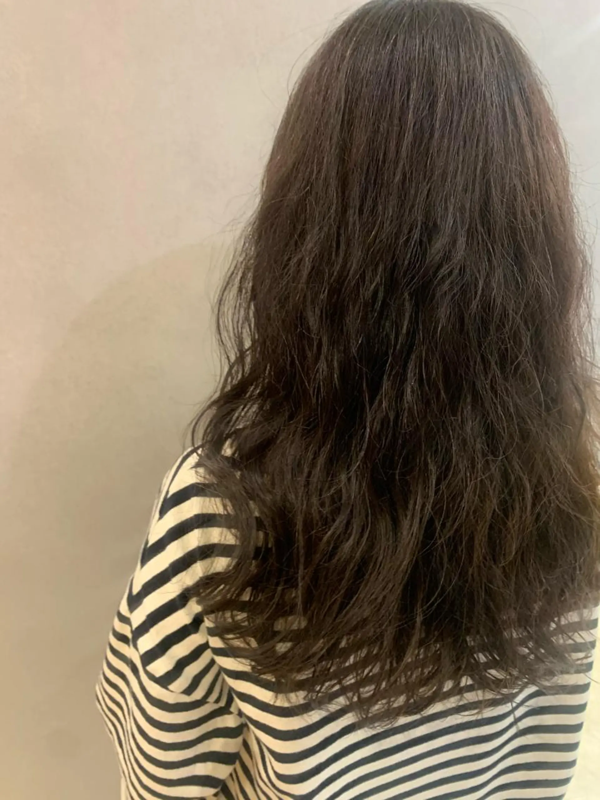 ロング 土佐 優奈のヘアスタイル