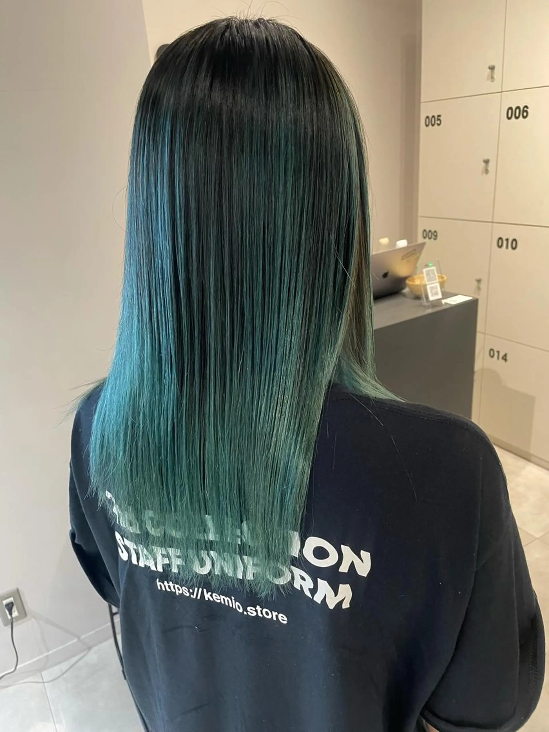 ミディアム カラー バレイヤージュ レイヤーカット ブリーチ👩‍🦳/ ‪✂︎MANAMIのヘアスタイル