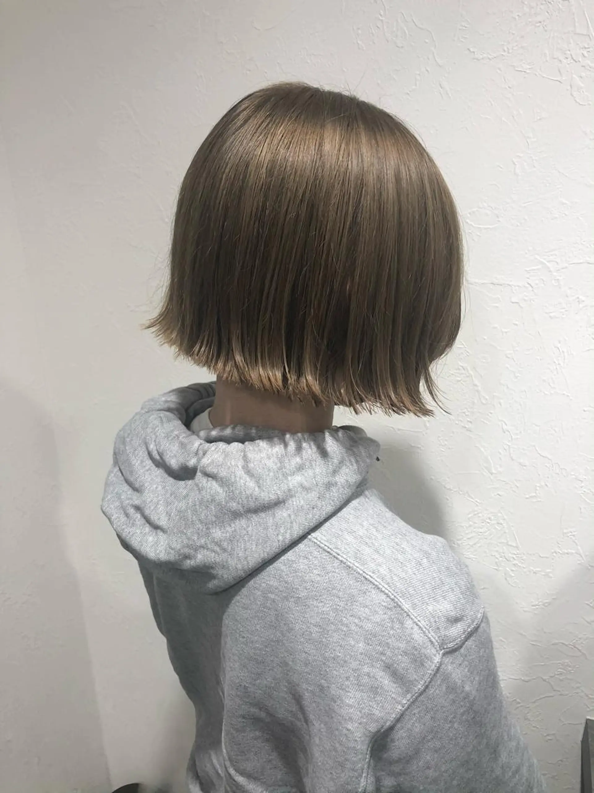 ショート カラー 切りっぱなしボブ ベージュカラー ブリーチ ミルクティーベージュ ボブ 🤍2nd🤍田所 美希のヘアスタイル
