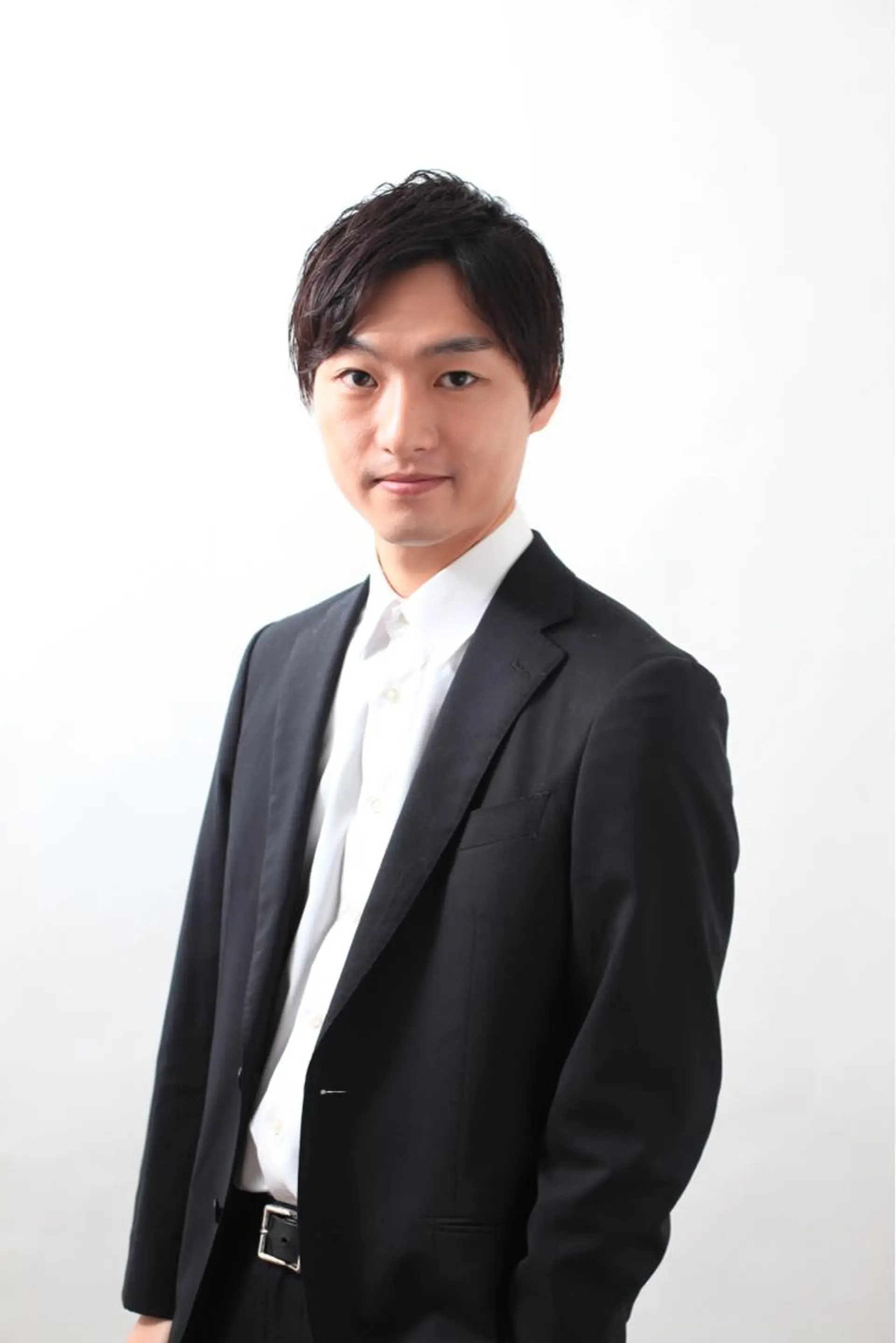 メンズ カット レイヤー／パーマ 西山賢志のヘアスタイル