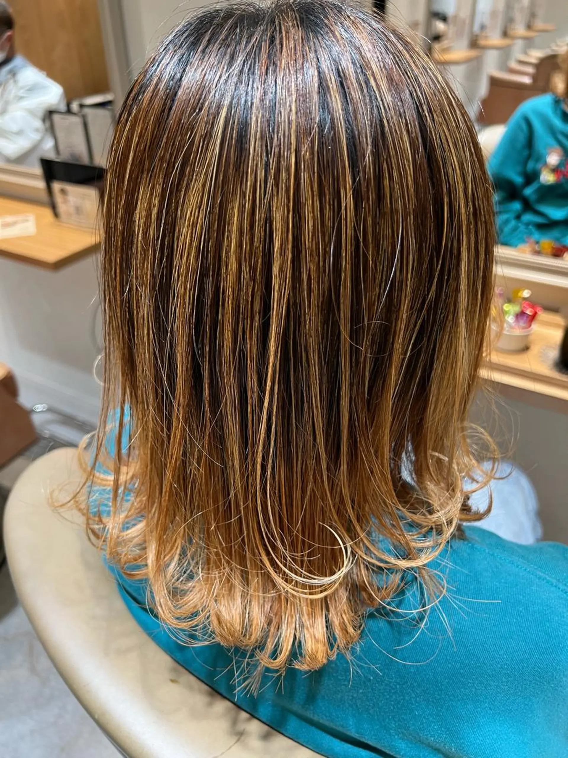 ミディアム 大河原 美優のヘアスタイル