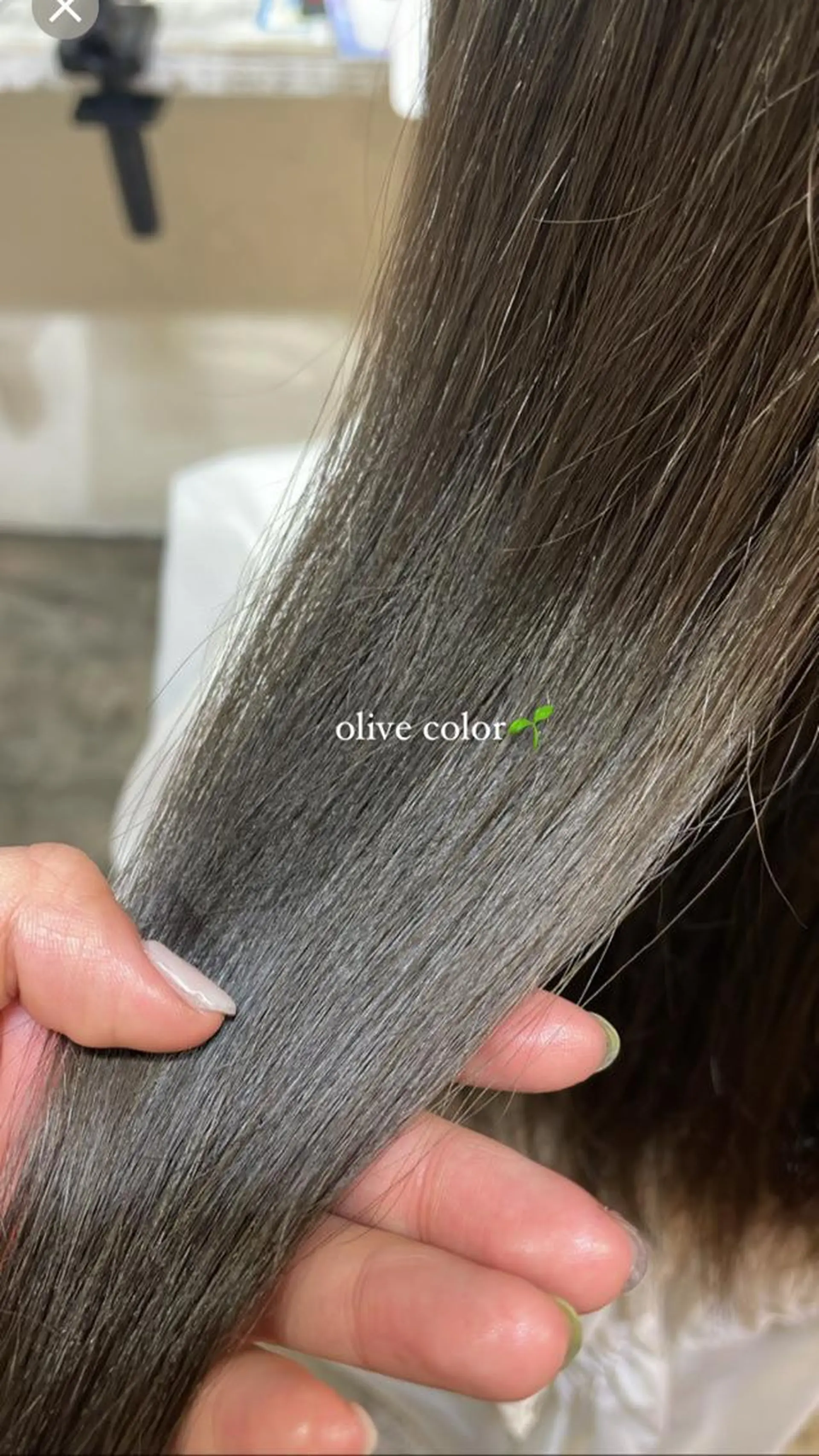 カラー ブリーチ 透明感カラー ブリーチなしカラー オリーブカラー 中村 帆花のヘアスタイル
