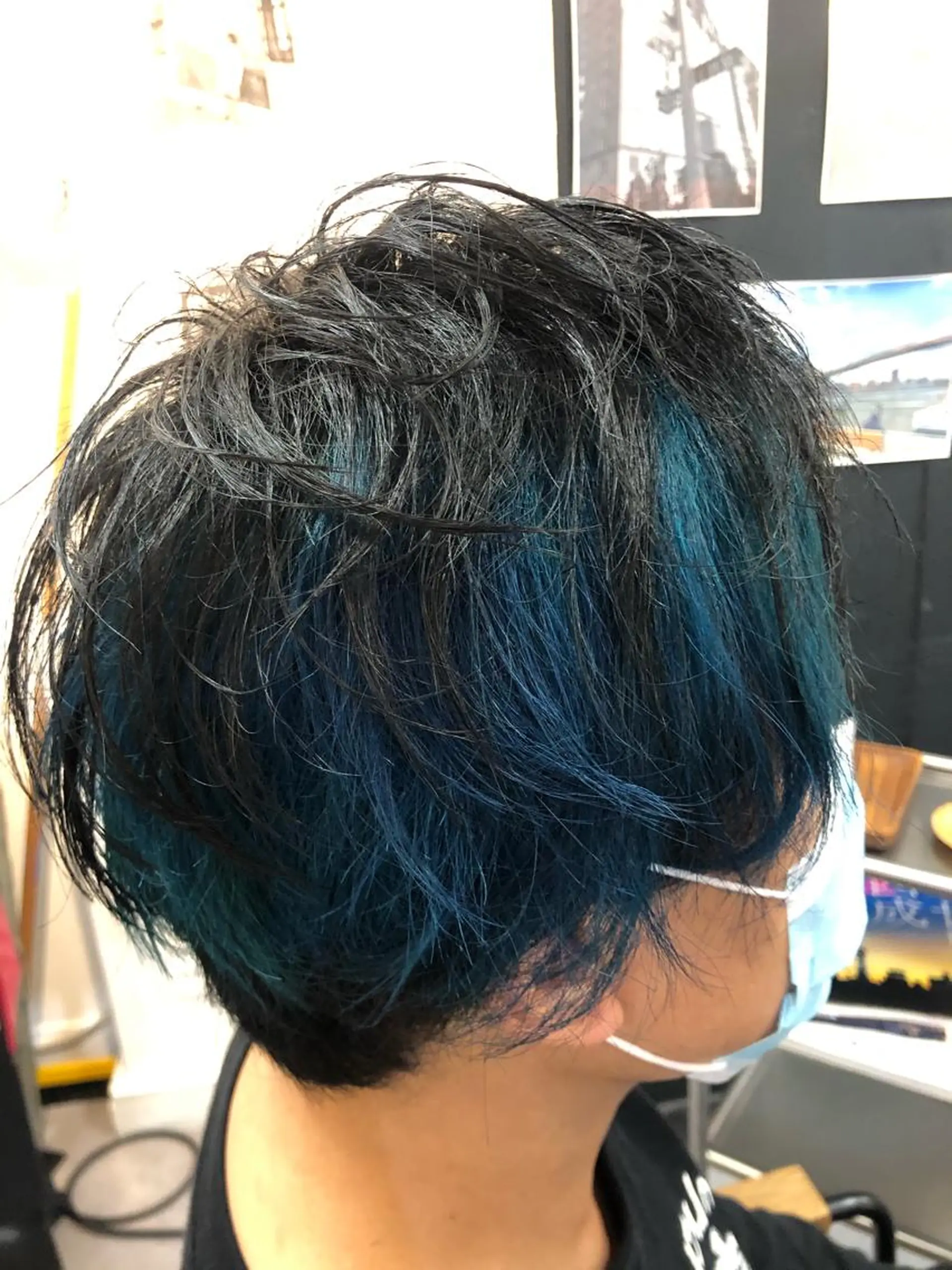 ショート カラー メンズ メンズブリーチ メンズインナーカラー ブリーチ ブルーカラー インナーカラー carre hair 店長   中園　武士のヘアスタイル