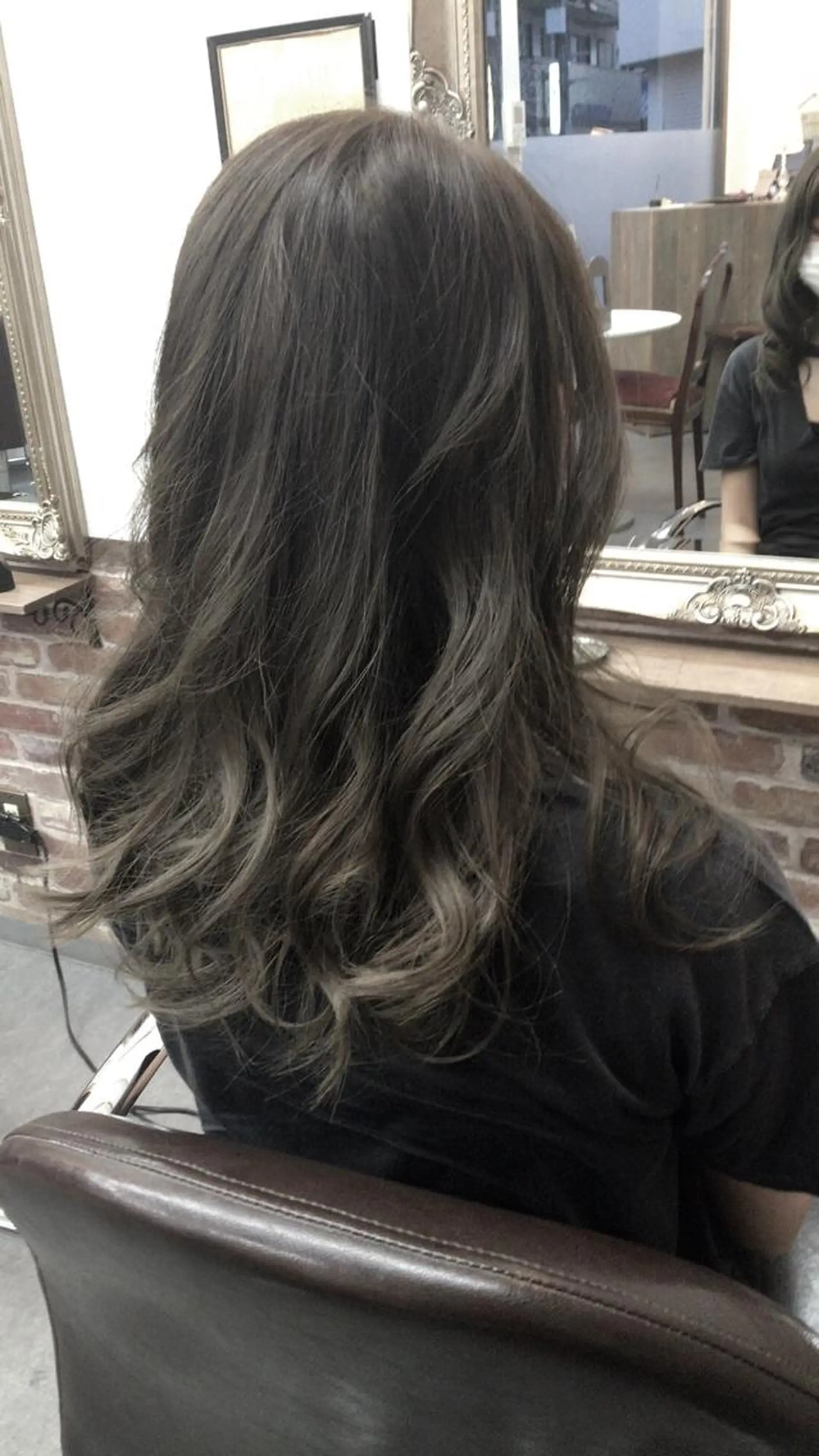 カラー アッシュ 透明感カラー グラデーションカラー hairsolon Geminiのヘアスタイル