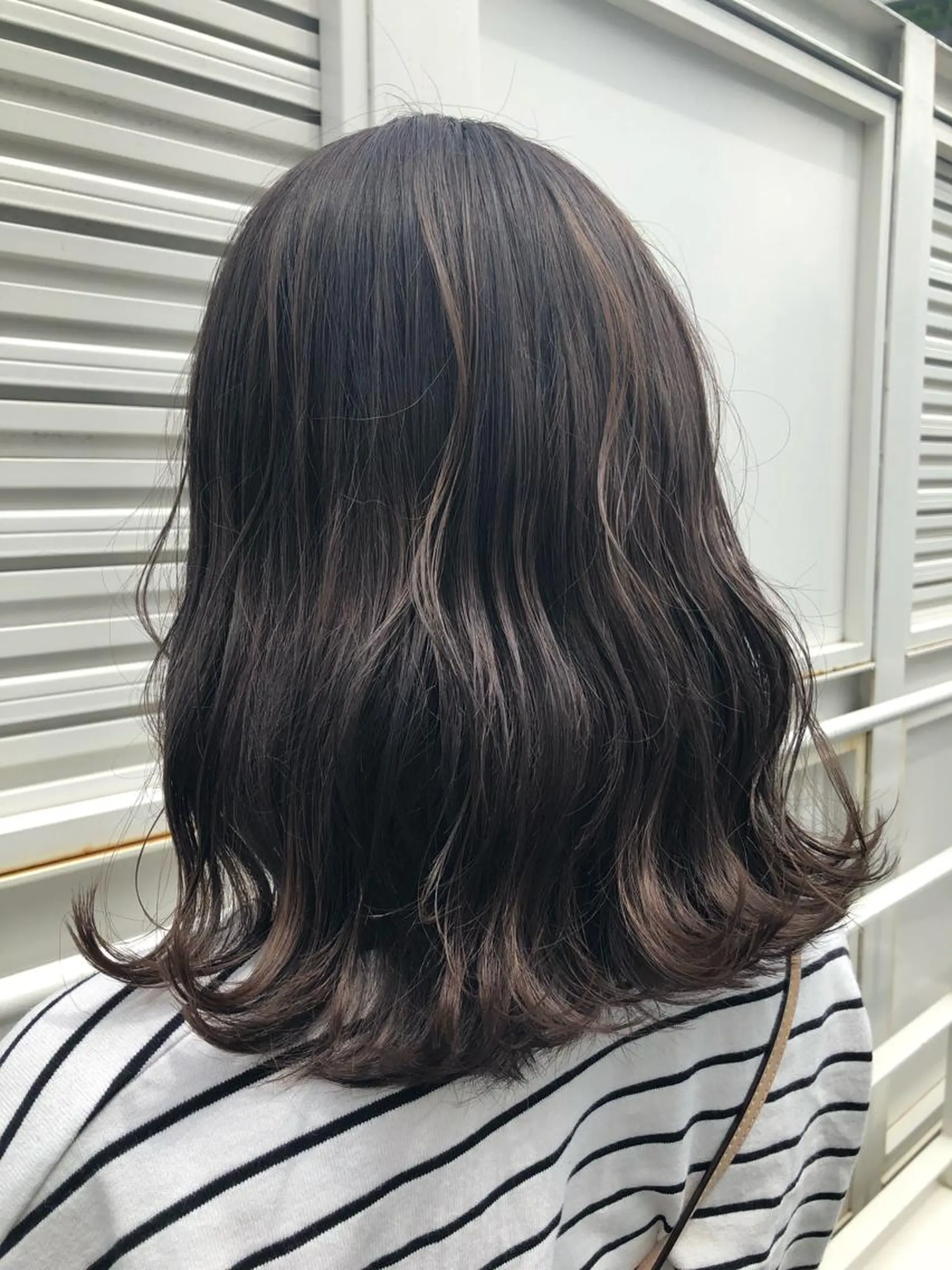 セミロング カラー 遠藤 眞実のヘアスタイル