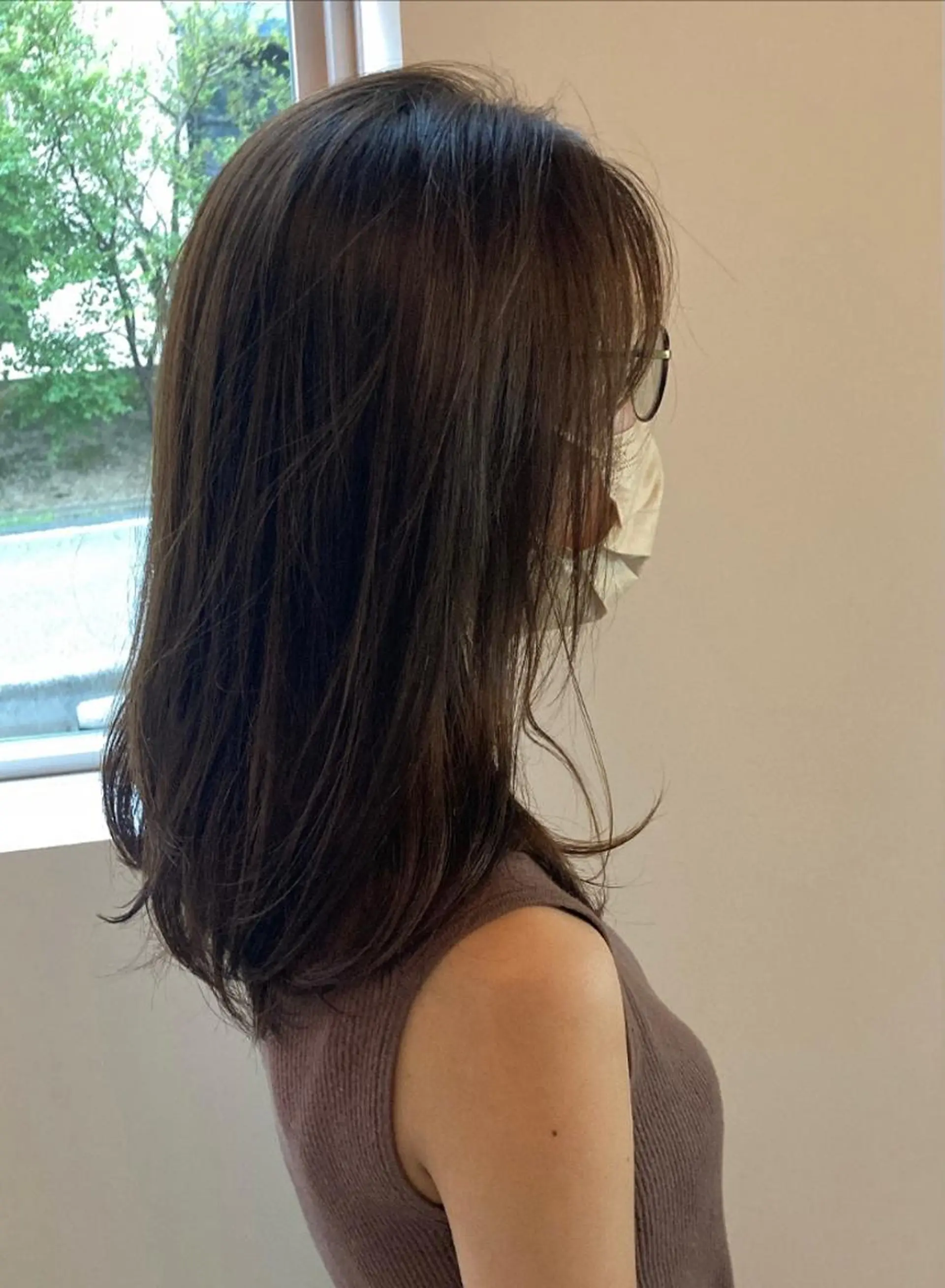 ミディアム カラー カワサキ カエデのヘアスタイル